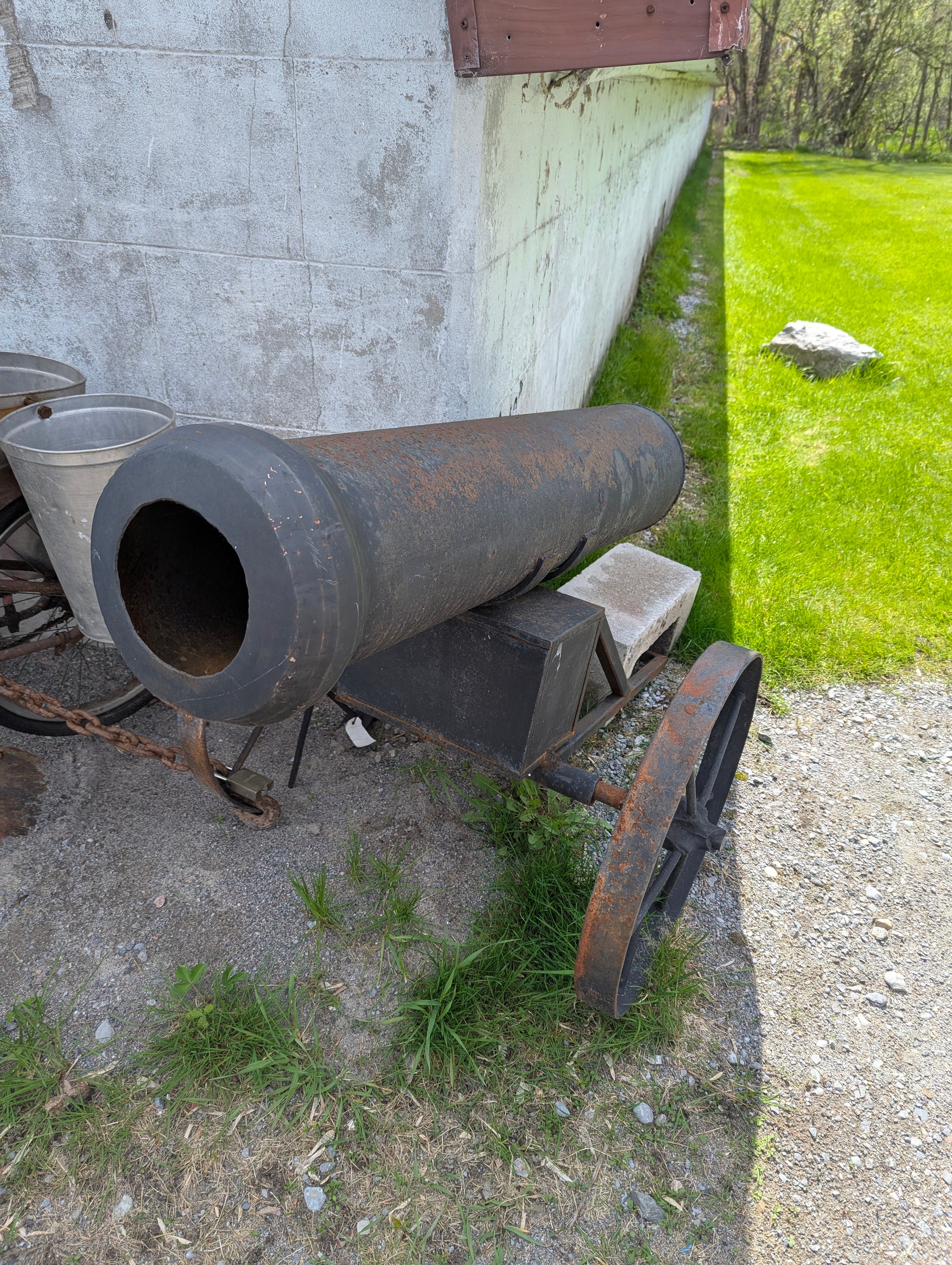 Scrap Art Cannon