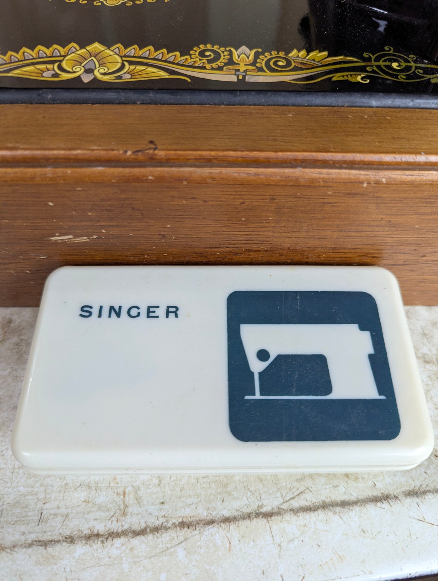 Singer NL-K Table Top Sewing Machine with Wooden Cover - view 9