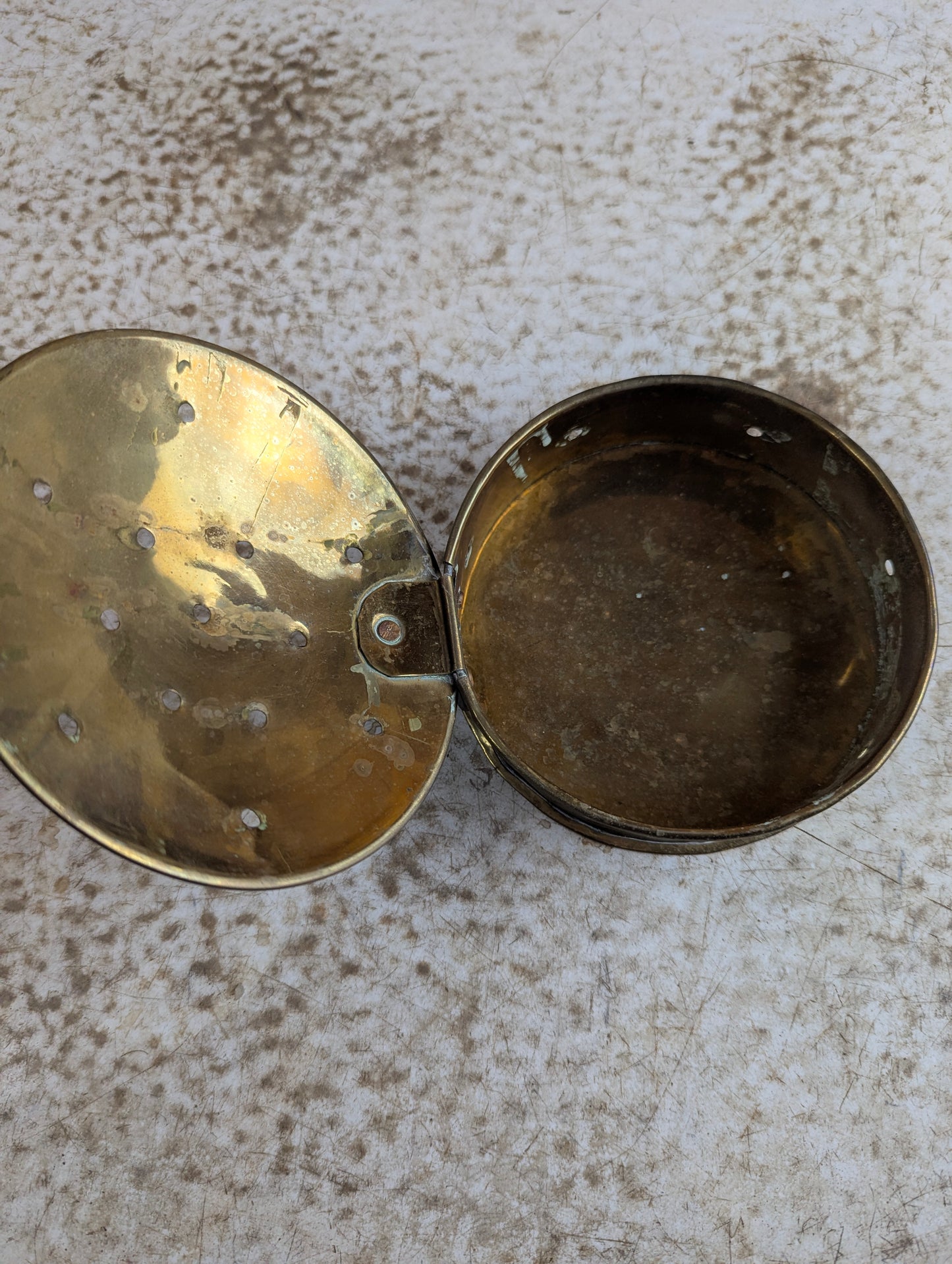 Small Antique Brass Bed Warmer - view 4