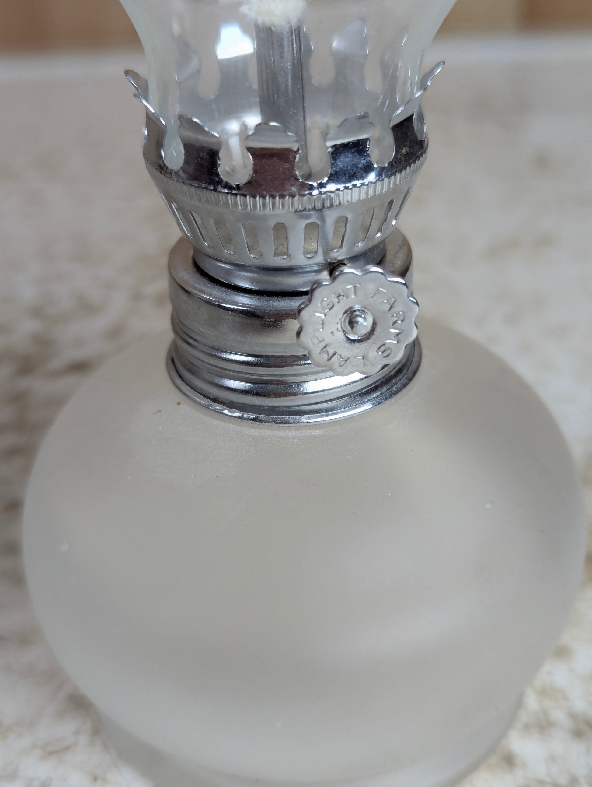 Small Oil Desk Lamp Farms Lamplight - view 2