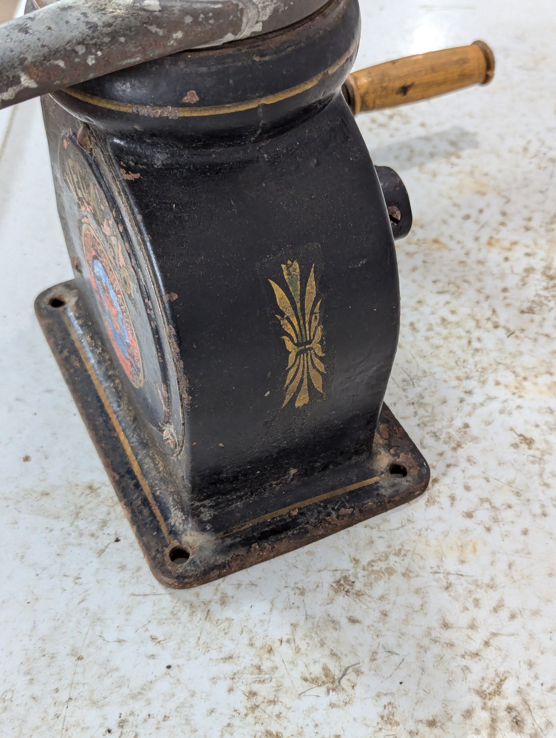 Timothy Eaton’s Vega A6 Table Top Cream Separator - view 7
