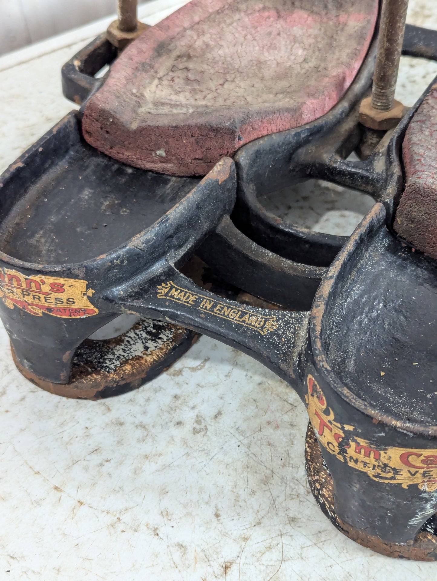 Tom Cann Victorian Cantilever Sole Press - view 4