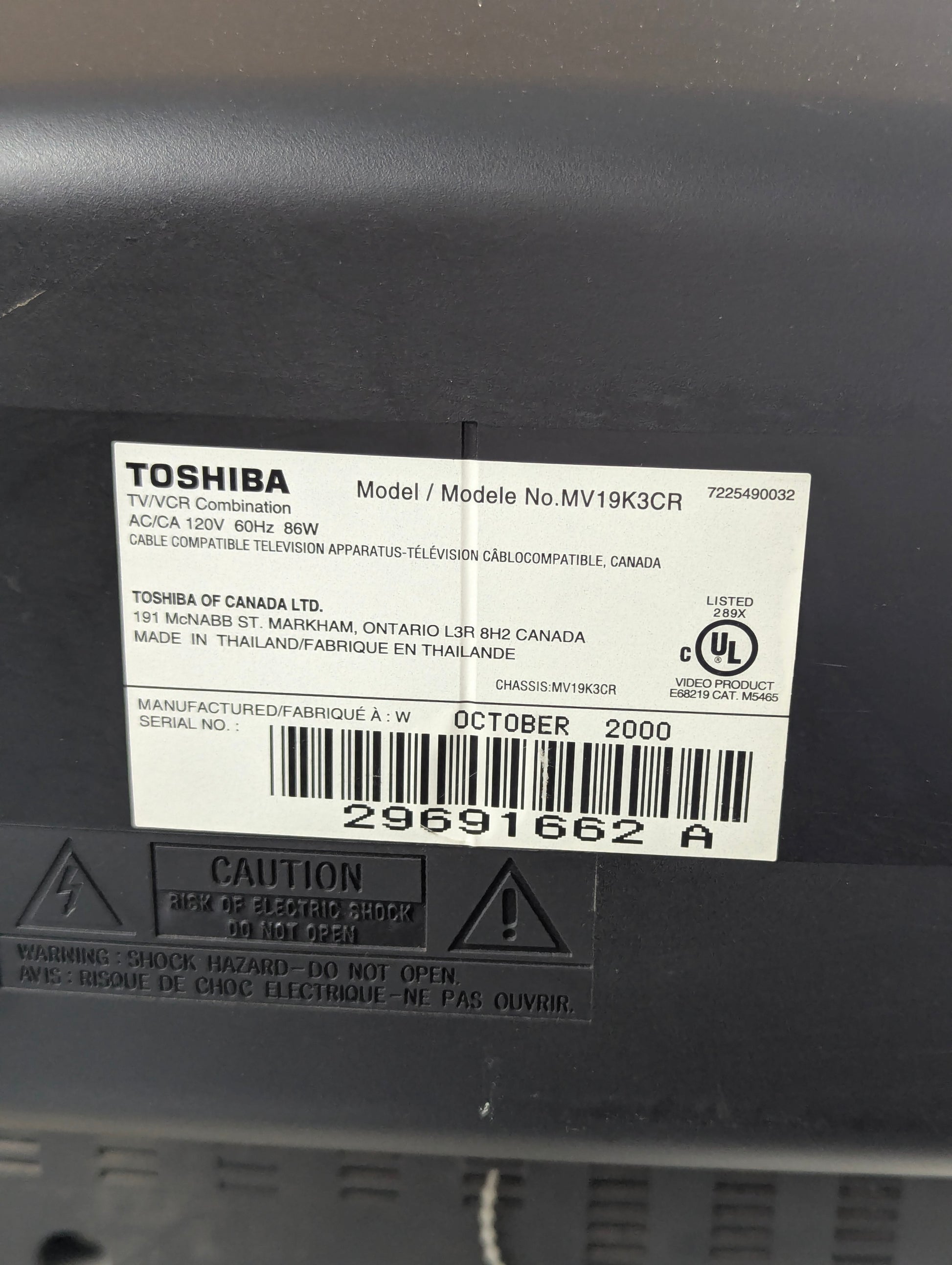 Toshiba 19" CRT TV VCR Combo Model MV19K3CR with Remote - view 5