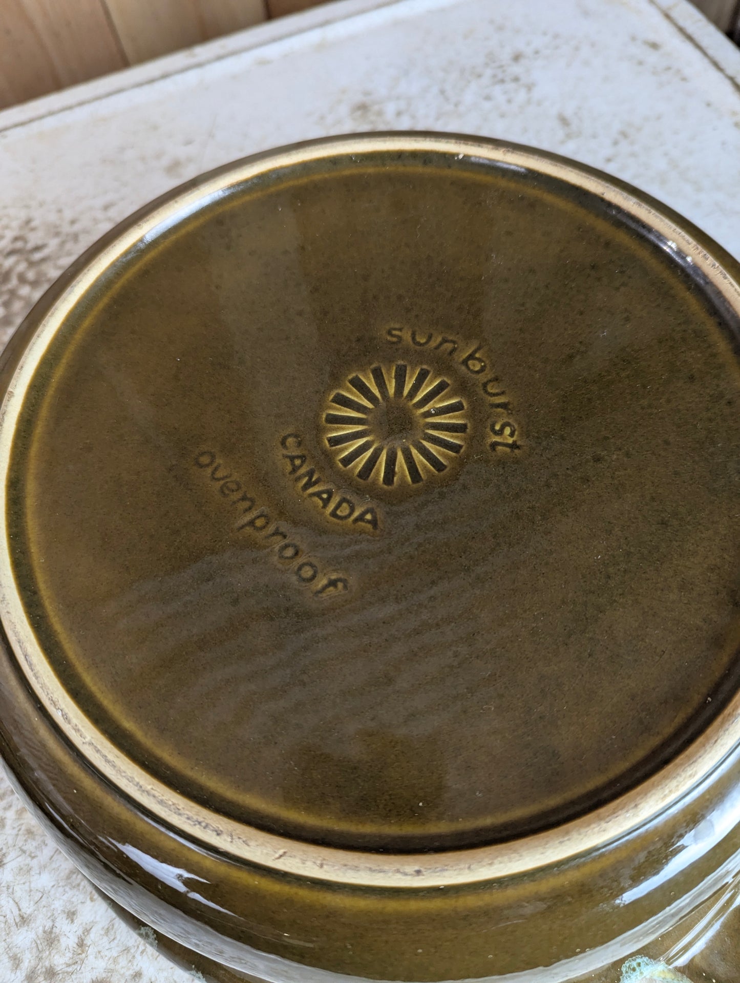 Vintage 12" Sunburst Casserole Dish with Lid - view 5