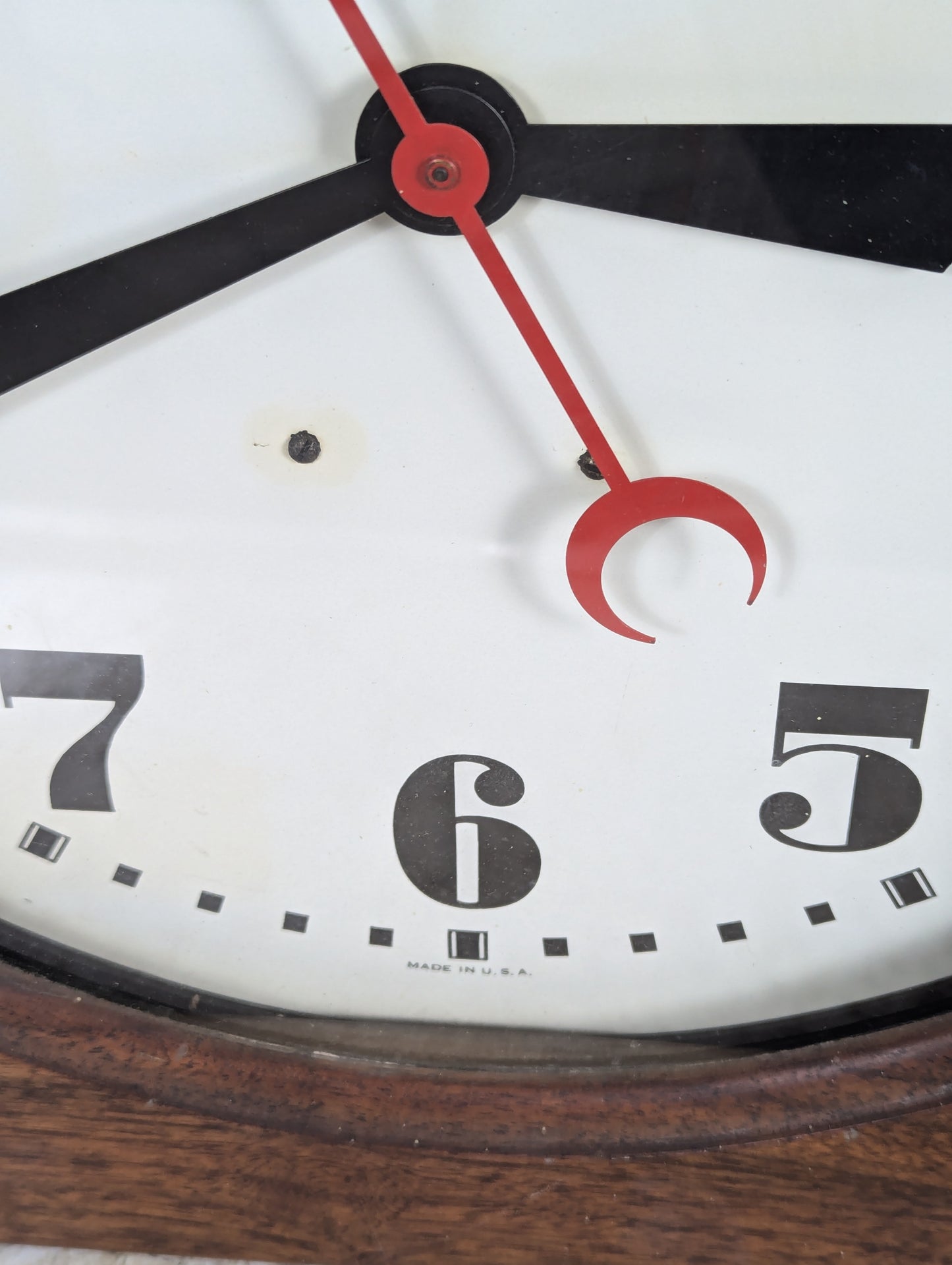 Vintage 1930’s Hammond Electric Wall Clock - view 4
