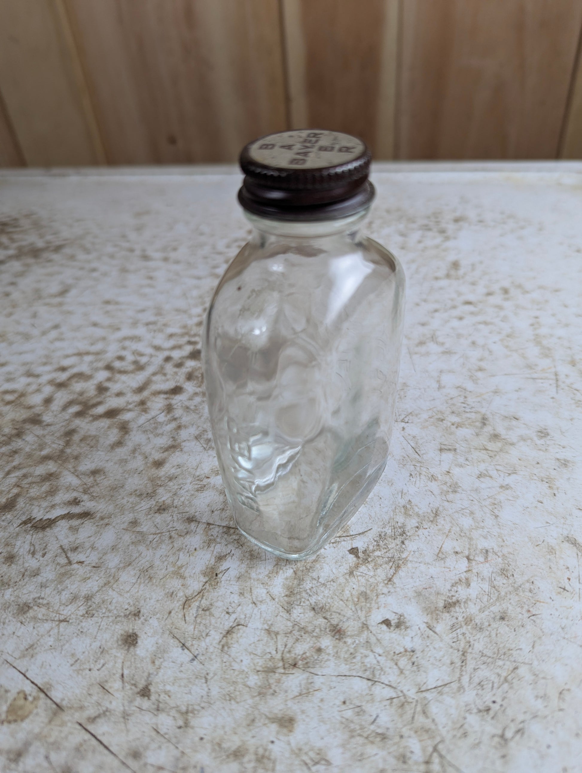 Vintage 1930s Bayer's Aspirin Embossed Glass Medicine Bottle with Cap