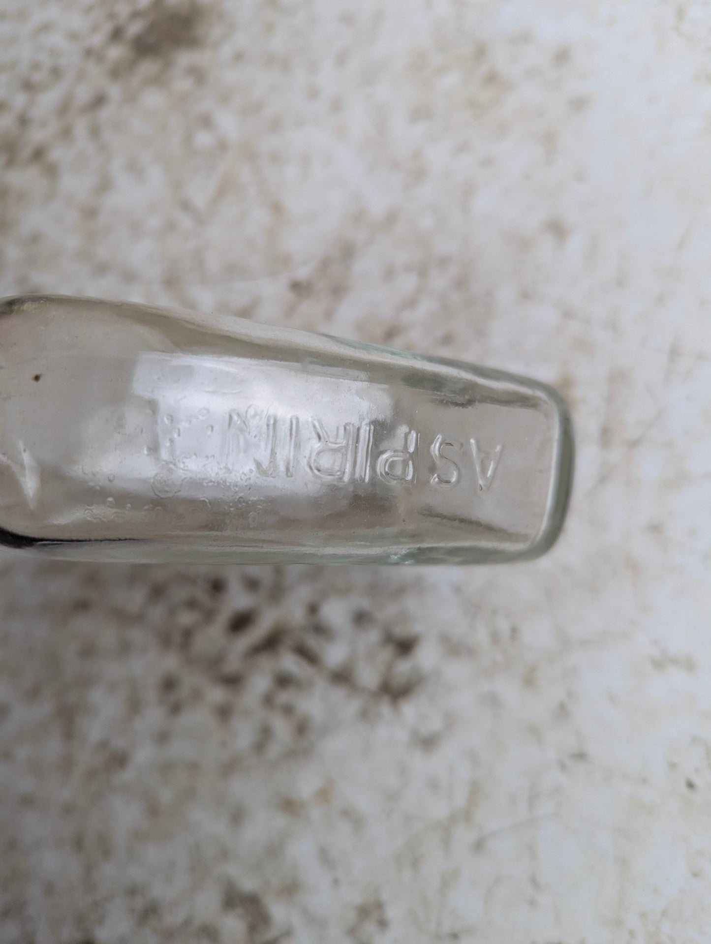 Vintage 1930s Bayer's Aspirin Embossed Glass Medicine Bottle with Cap - view 3