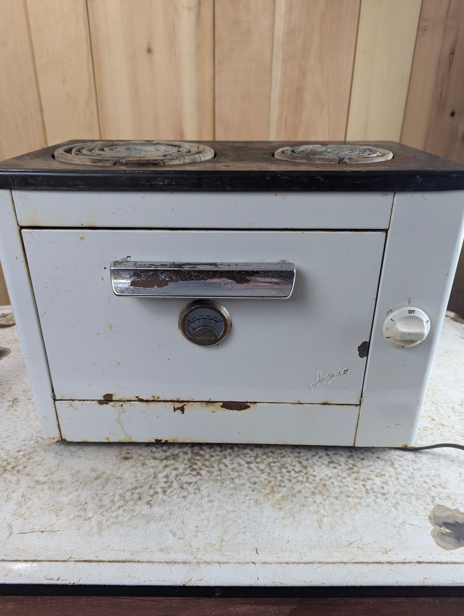 Vintage 1940s Superior Electric Oven and Stove - All Elements Work