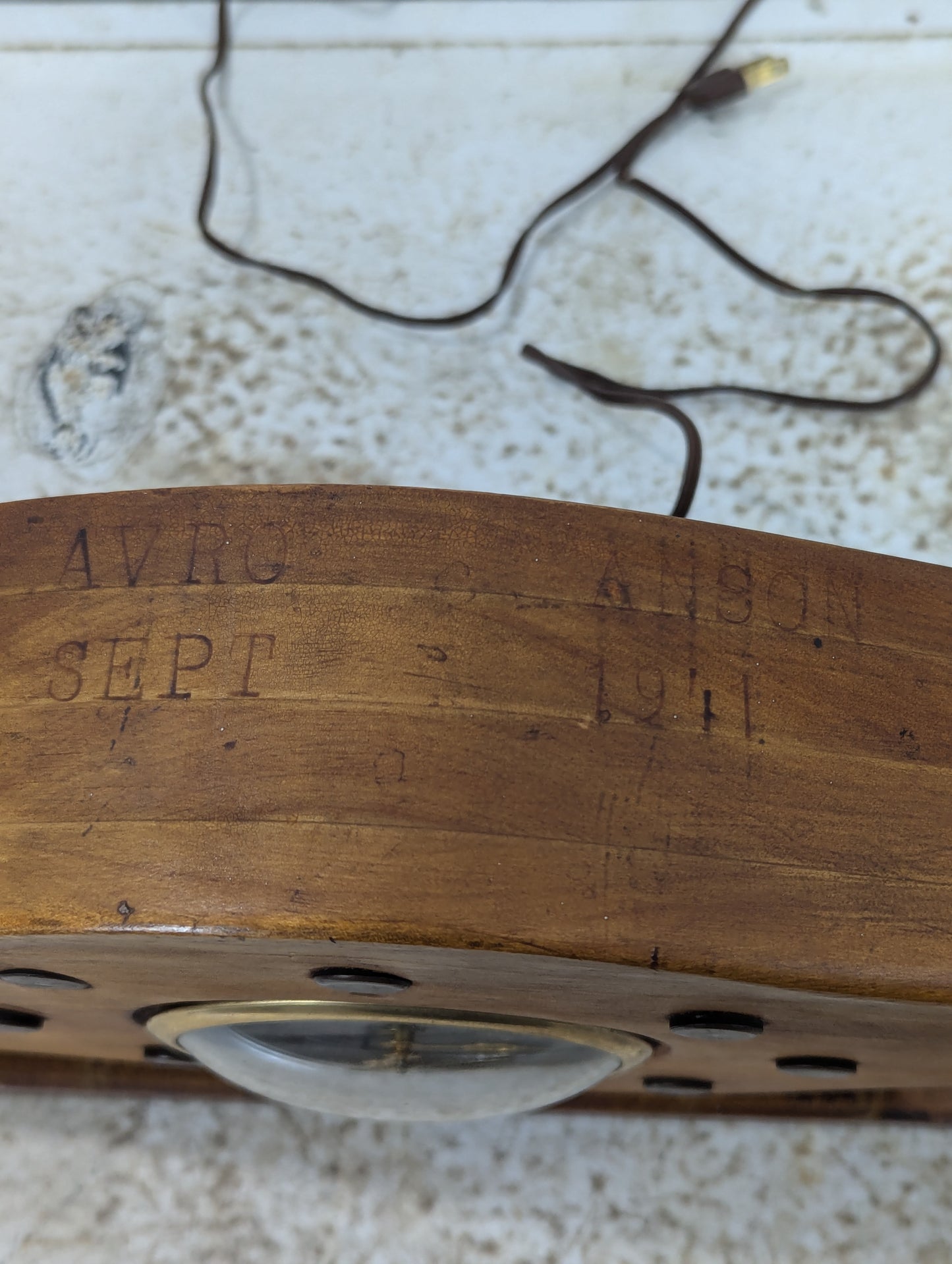 Vintage 1941 Avro Anson Propeller Clock - view 3