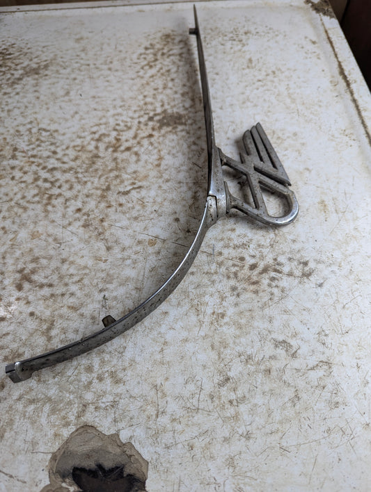 Vintage 1947-67 Austin A40 "Flying A" Hood Ornament and Trim #7'2953'6