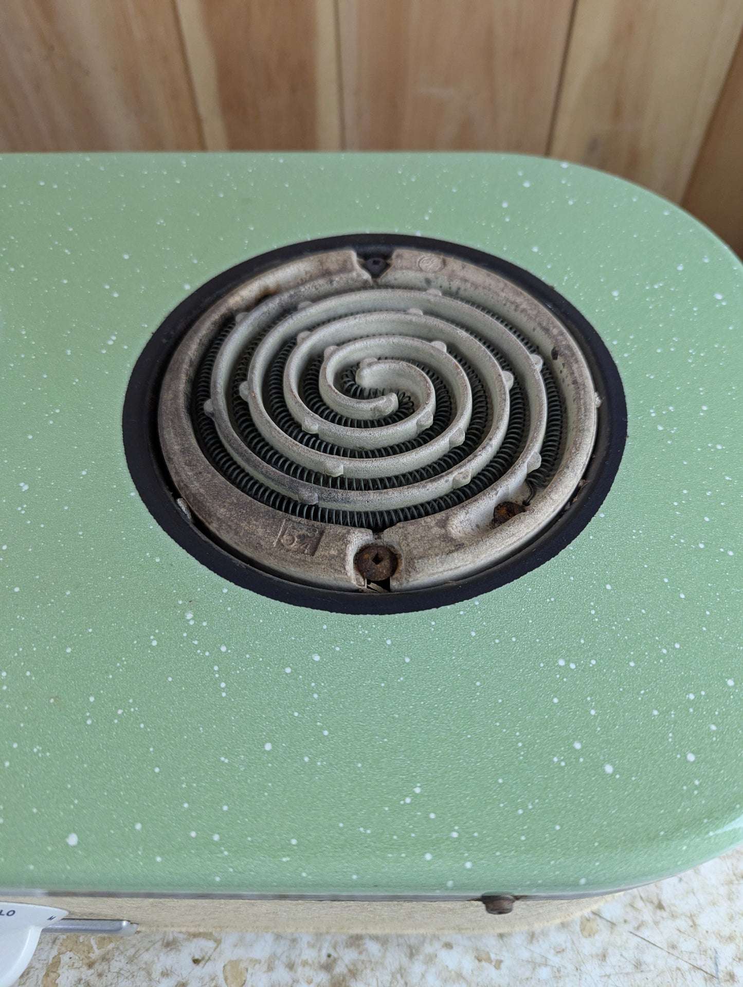 Vintage 1950s Sunshine Electric Tabletop 2-Burner Stove - view 4