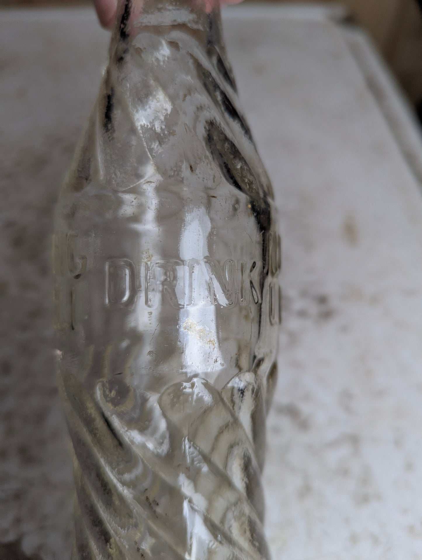 Vintage 1960’s Wishing Well 10 Fl. Oz. Embossed Soda Bottle - view 4