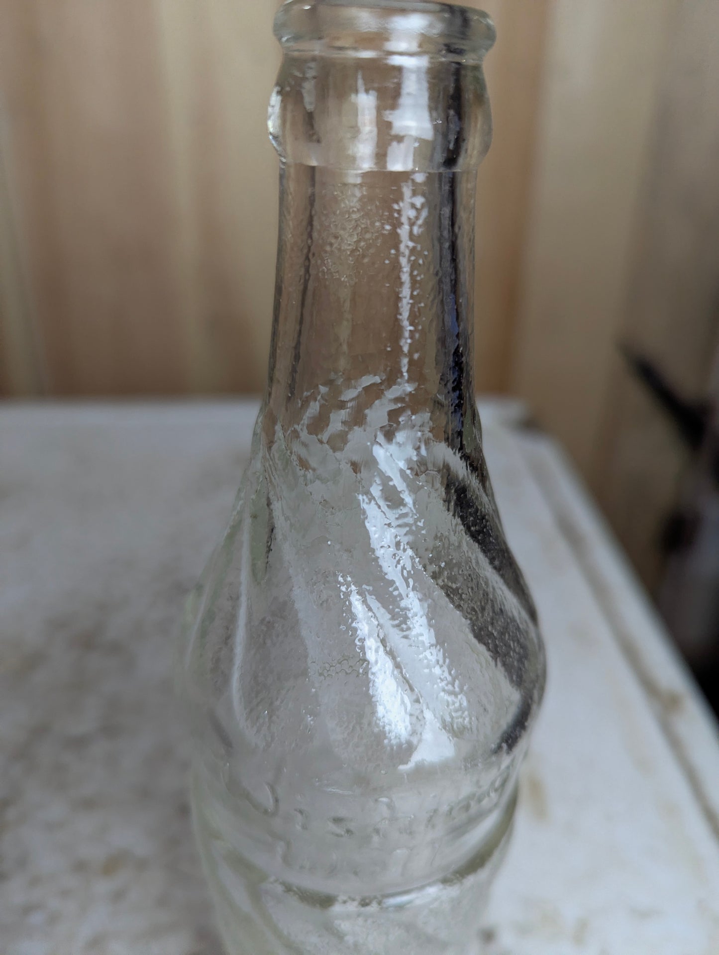 Vintage 1960’s Wishing Well 10 Fl. Oz. Embossed Soda Bottle - view 7