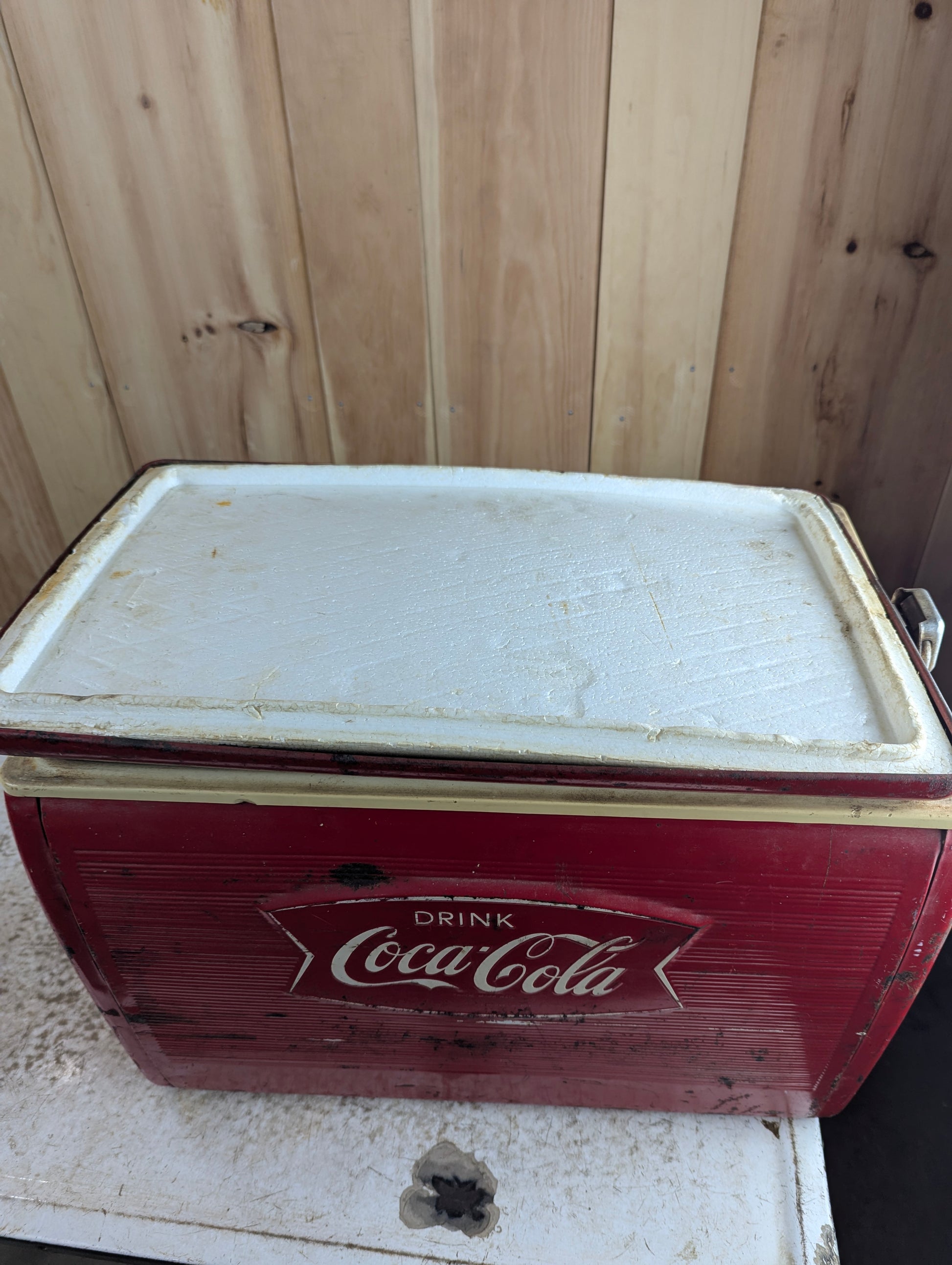 Vintage 1960s Coca-Cola Chest Cooler - view 8