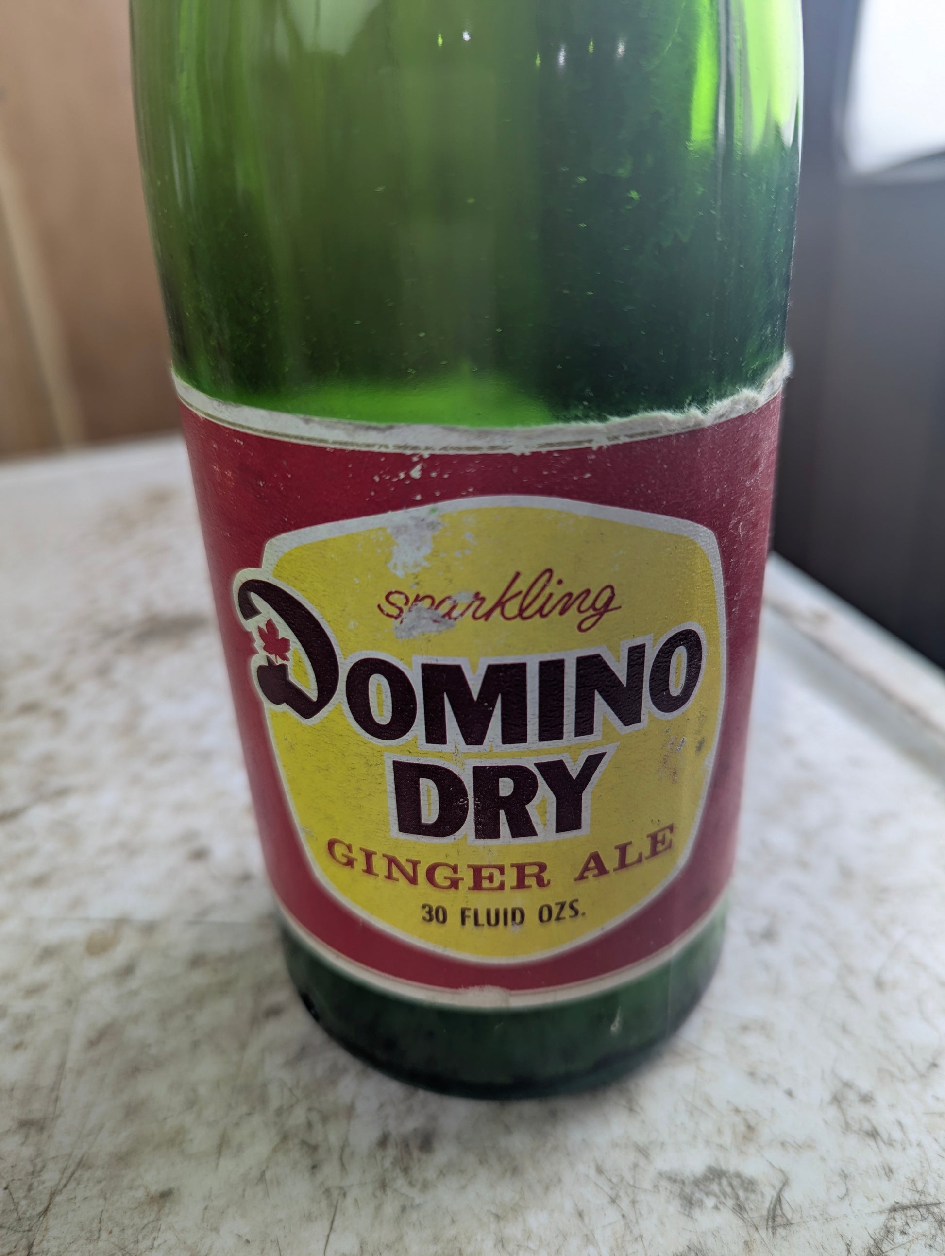 Vintage 30oz Domino Dry Ginger Ale Green Glass Paper Label Soda Bottle - view 3