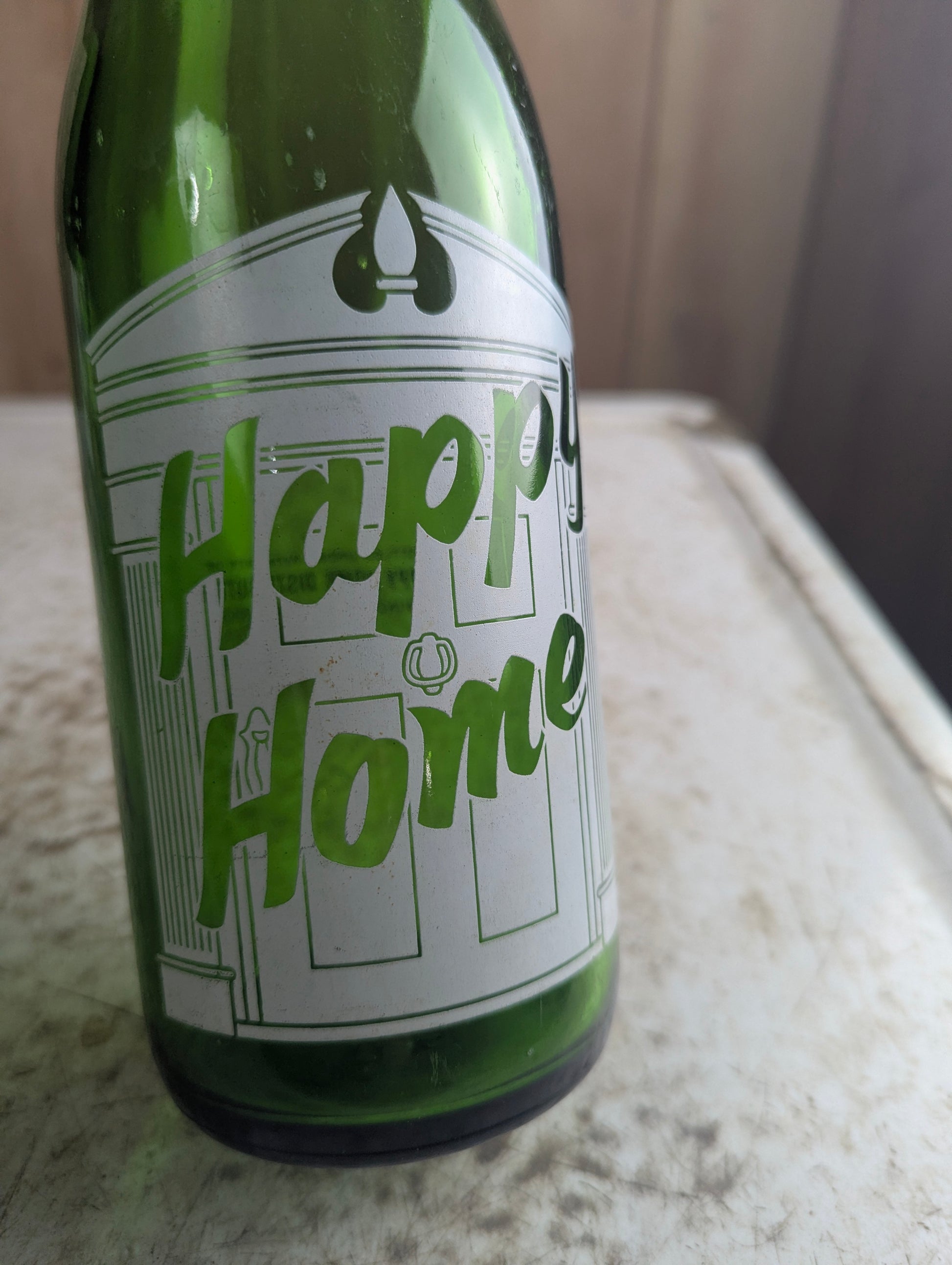 Vintage 30oz Happy Home Windsor Green Glass ACL Soda Bottle - view 2