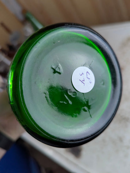 Vintage 30oz Holland Pale Dry Ginger Ale Hamilton Green Glass ACL soda bottle - view 5