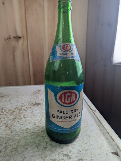 Vintage 30oz IGA  Pale Dry Ginger Ale Green Glass Paper Label Soda Bottle