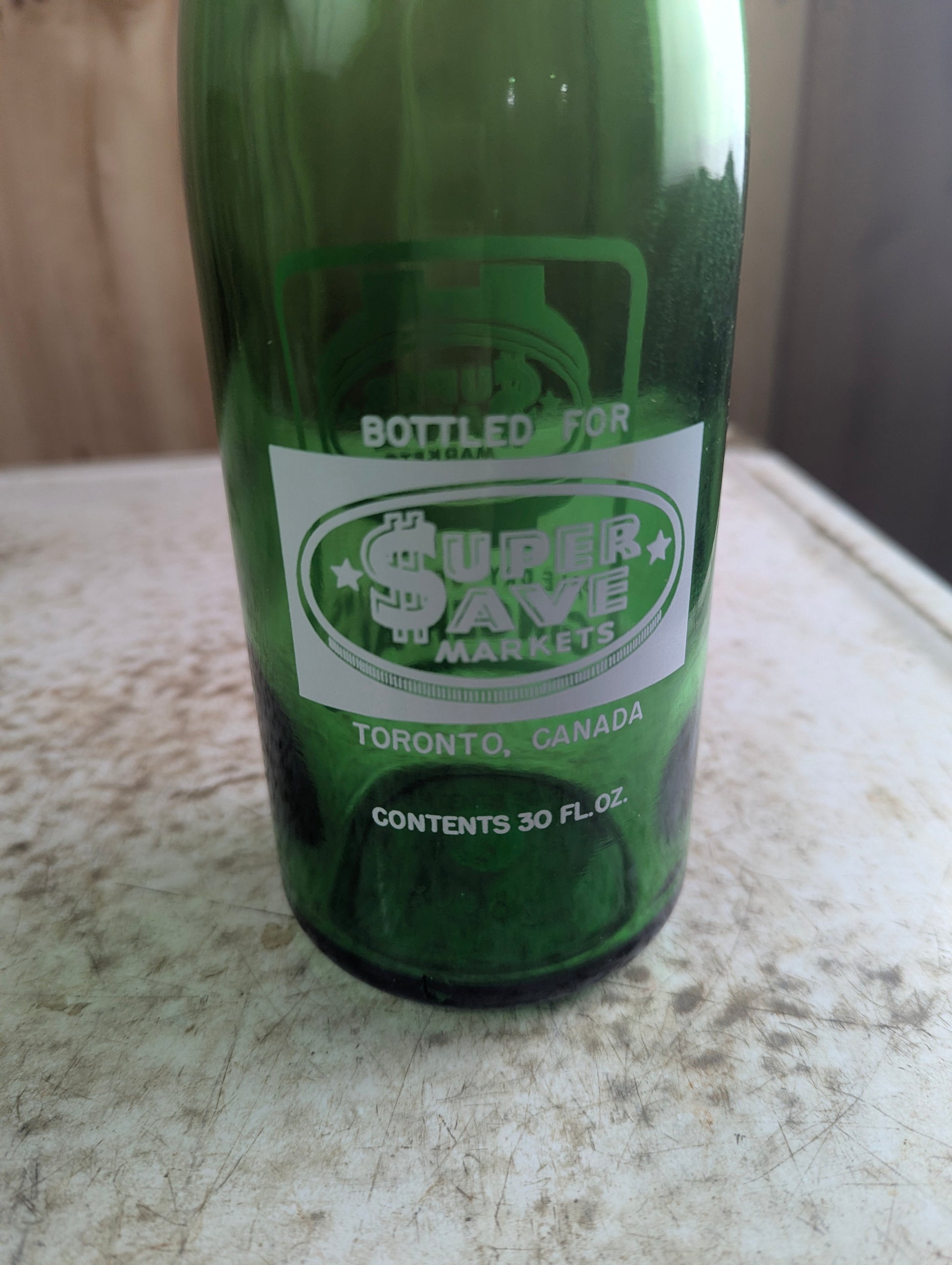 Vintage 30oz Super Save Ginger Ale Western Canada Green Glass ACL Soda Bottle - view 4