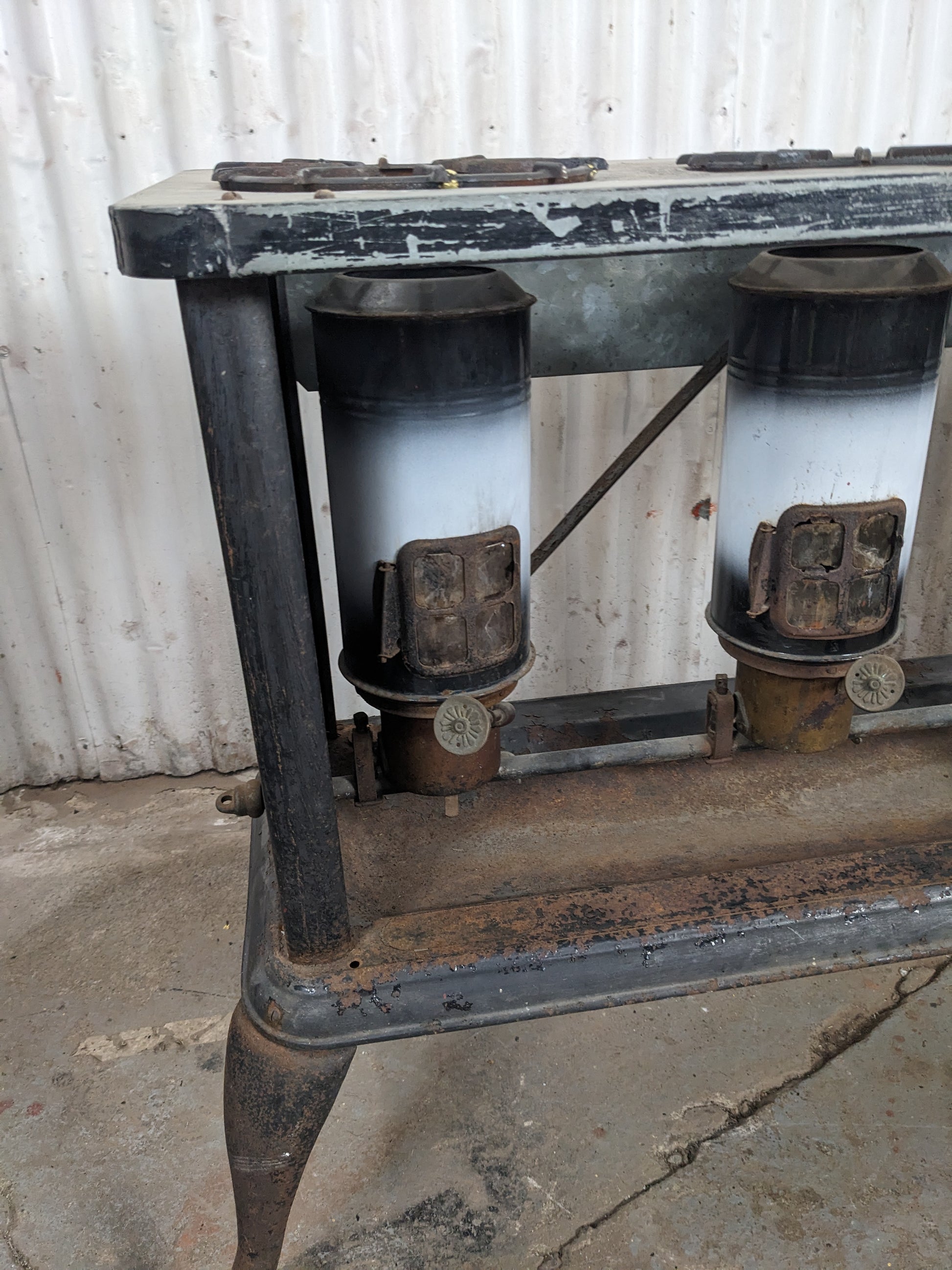 Vintage 4 Burner Kerosene Stove - view 4