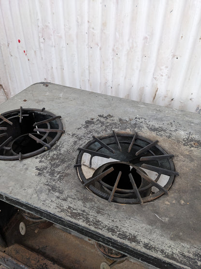Vintage 4 Burner Kerosene Stove - view 6