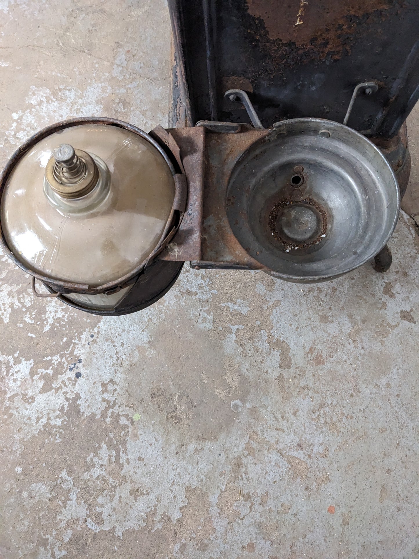 Vintage 4 Burner Kerosene Stove - view 8