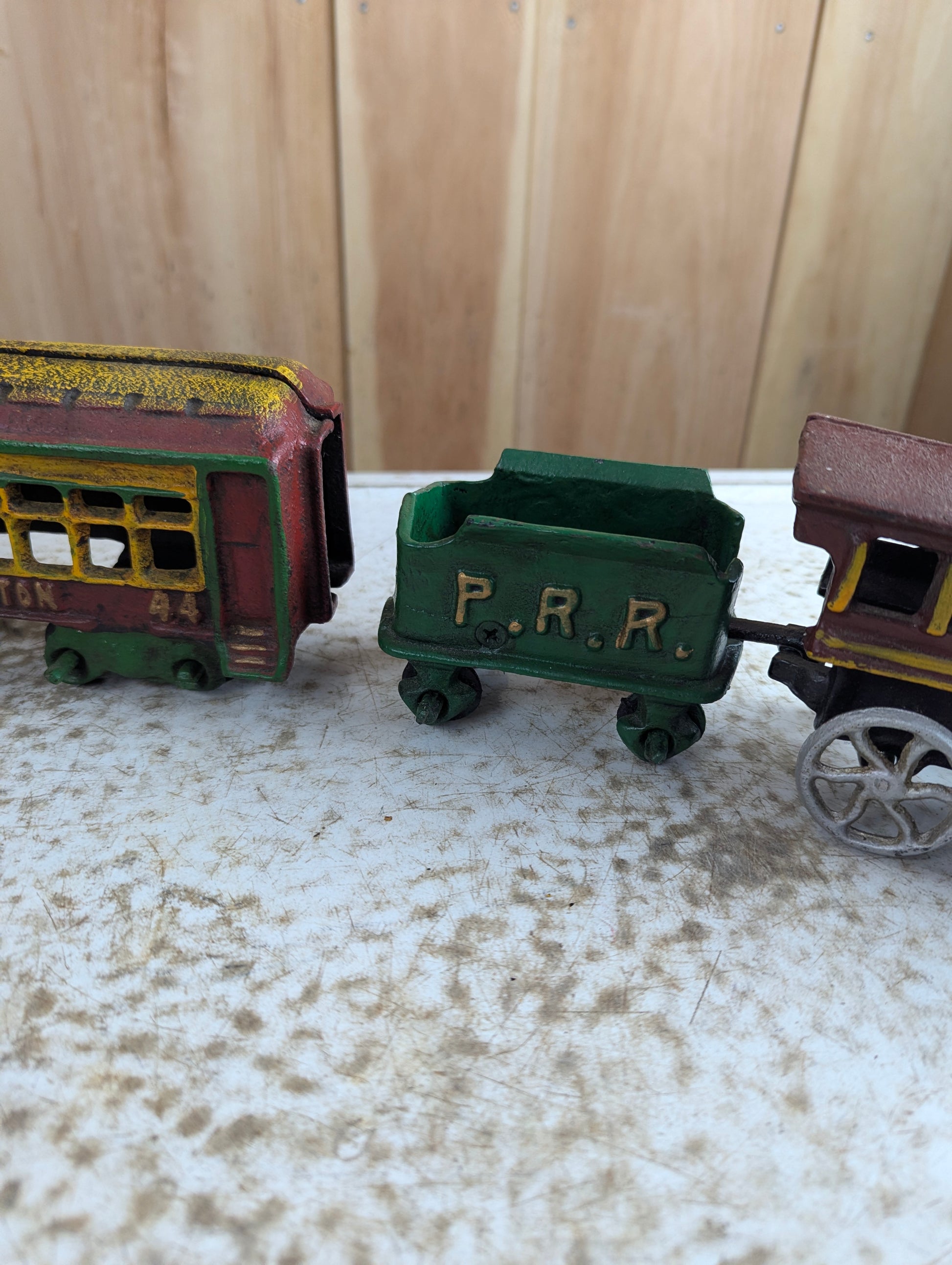 Vintage 5 Piece Cast Iron Steam Train Set - view 3