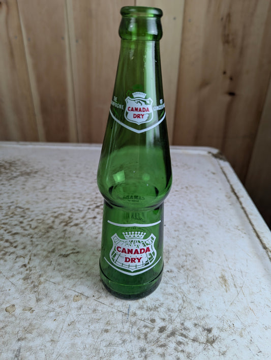 Vintage 50s-60s 10 oz. Canada Dry Soda Bottle