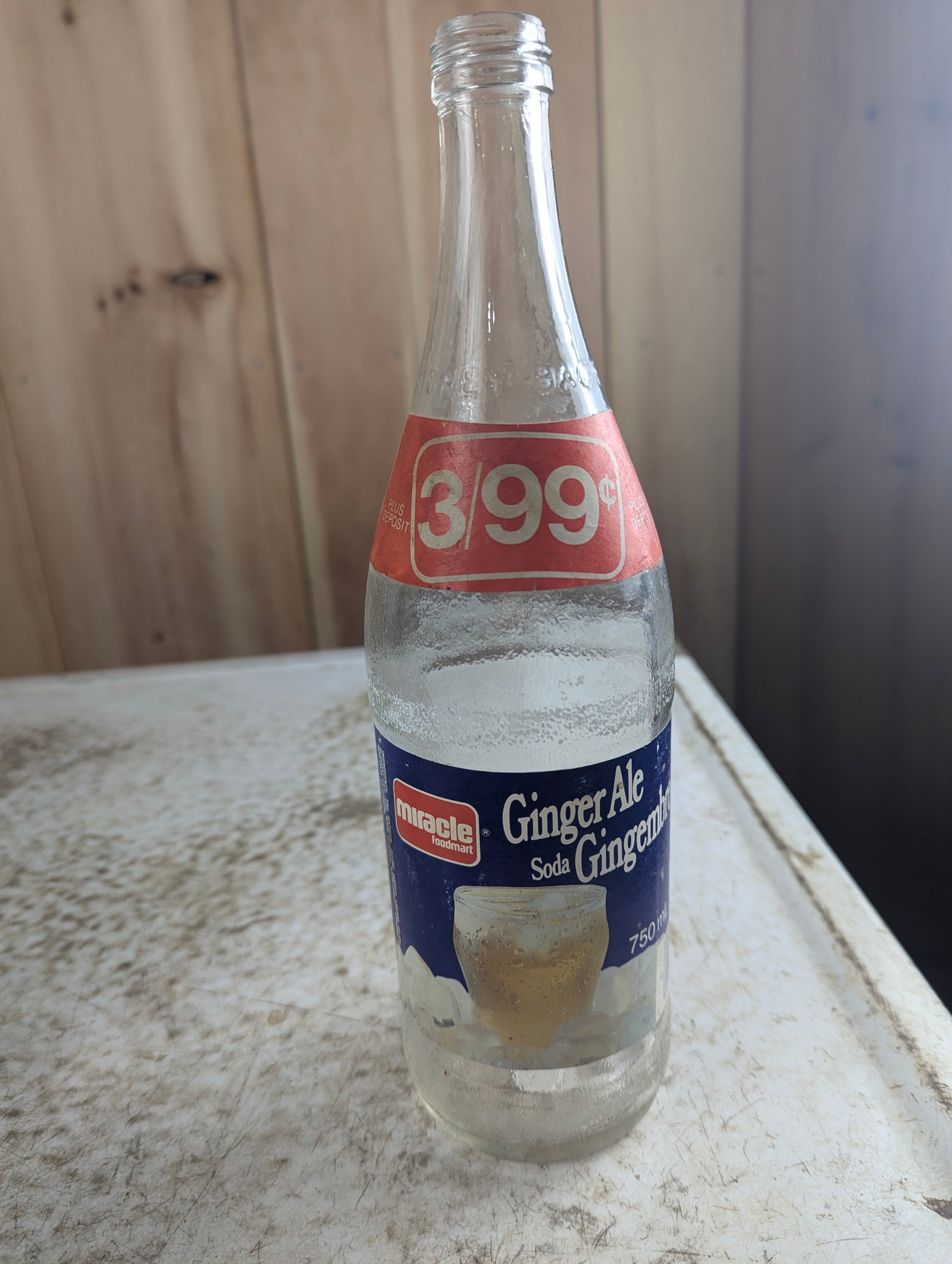 Vintage 750mL Miracle FoodMart Ginger Ale Clear Glass Paper Label Bottle