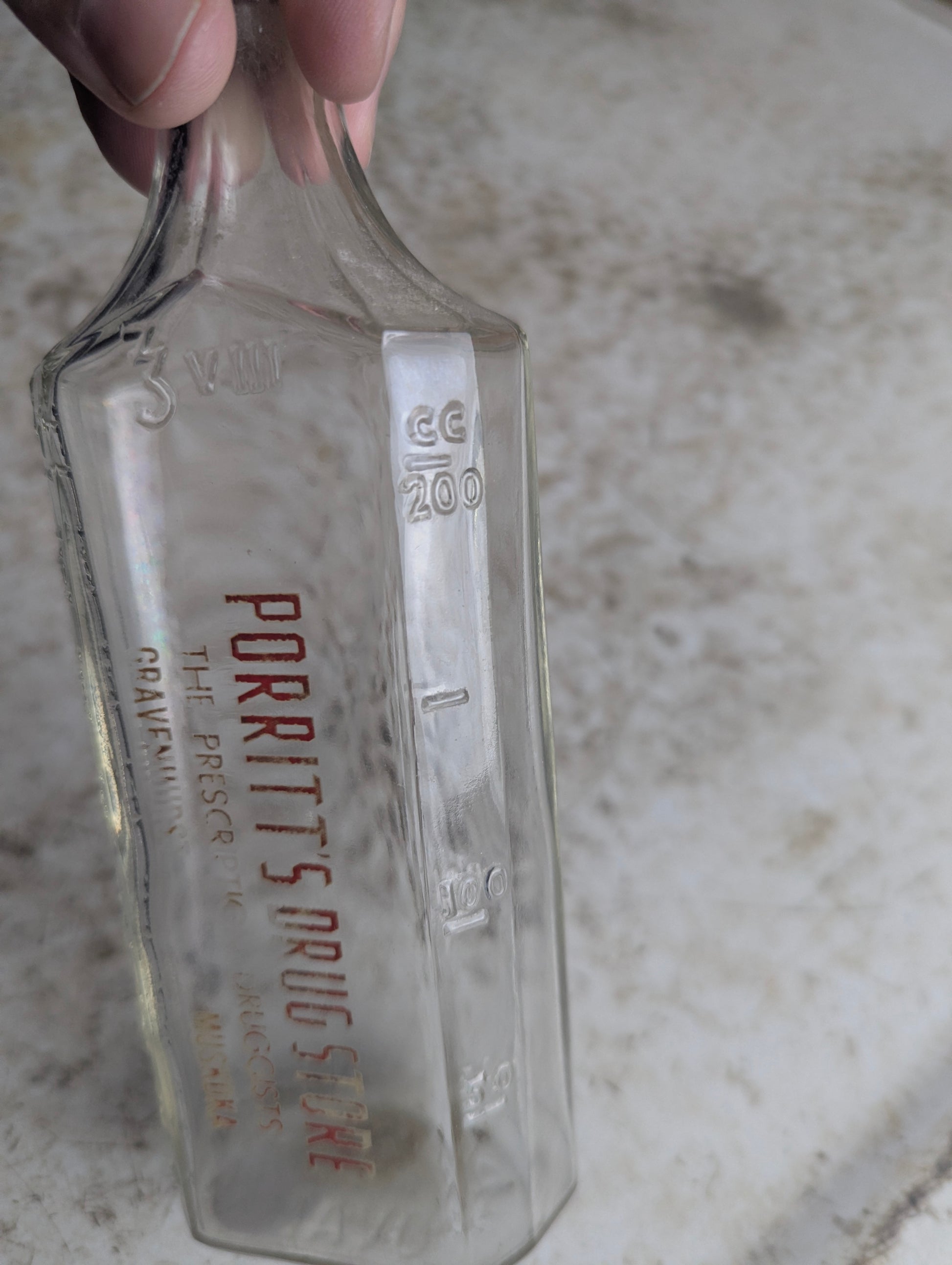 Vintage 8oz Porritt's Drugstore Gravenhurst Apothecary Bottle - view 4