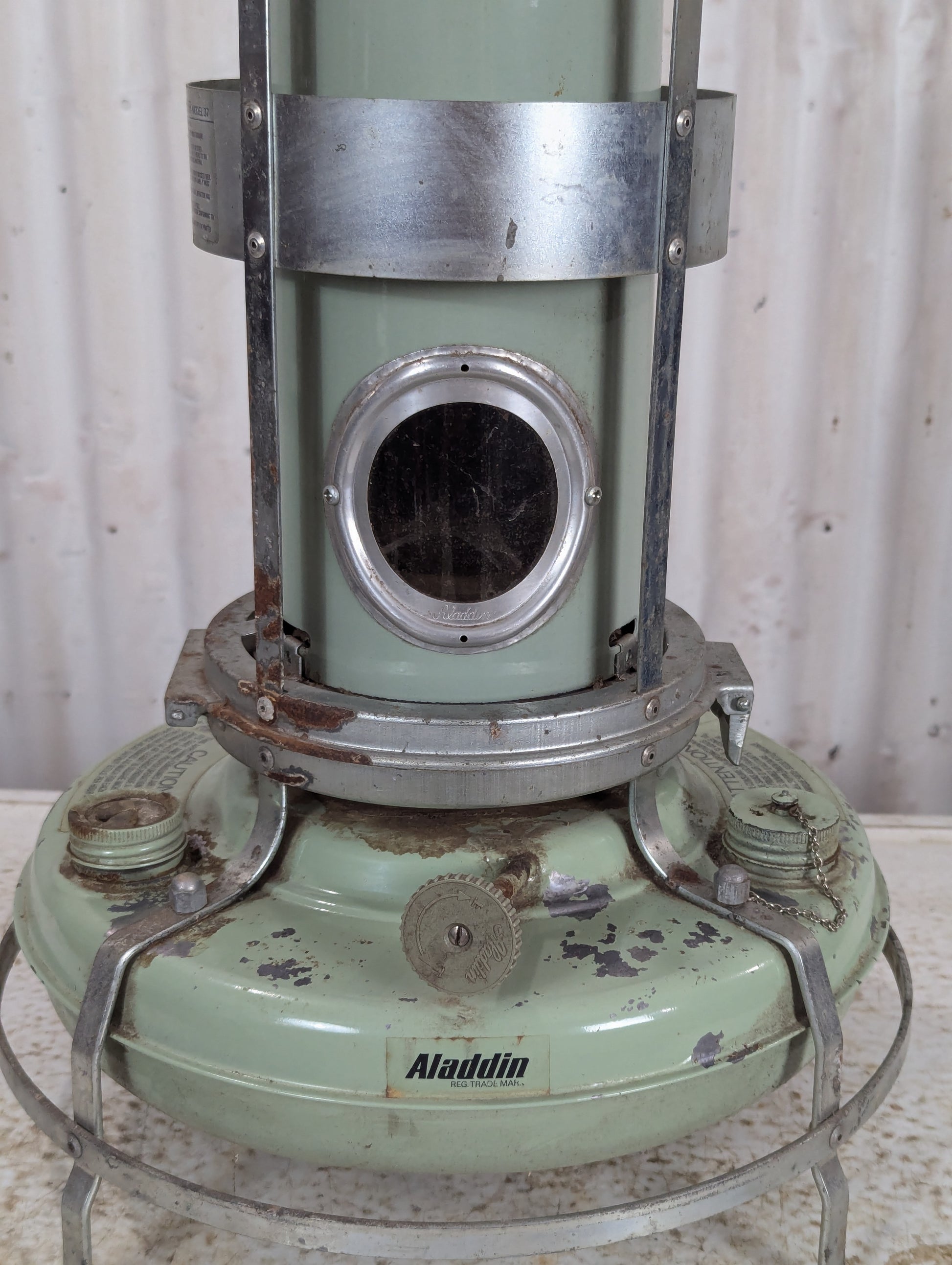 Vintage Aladdin Portable Heater - view 2