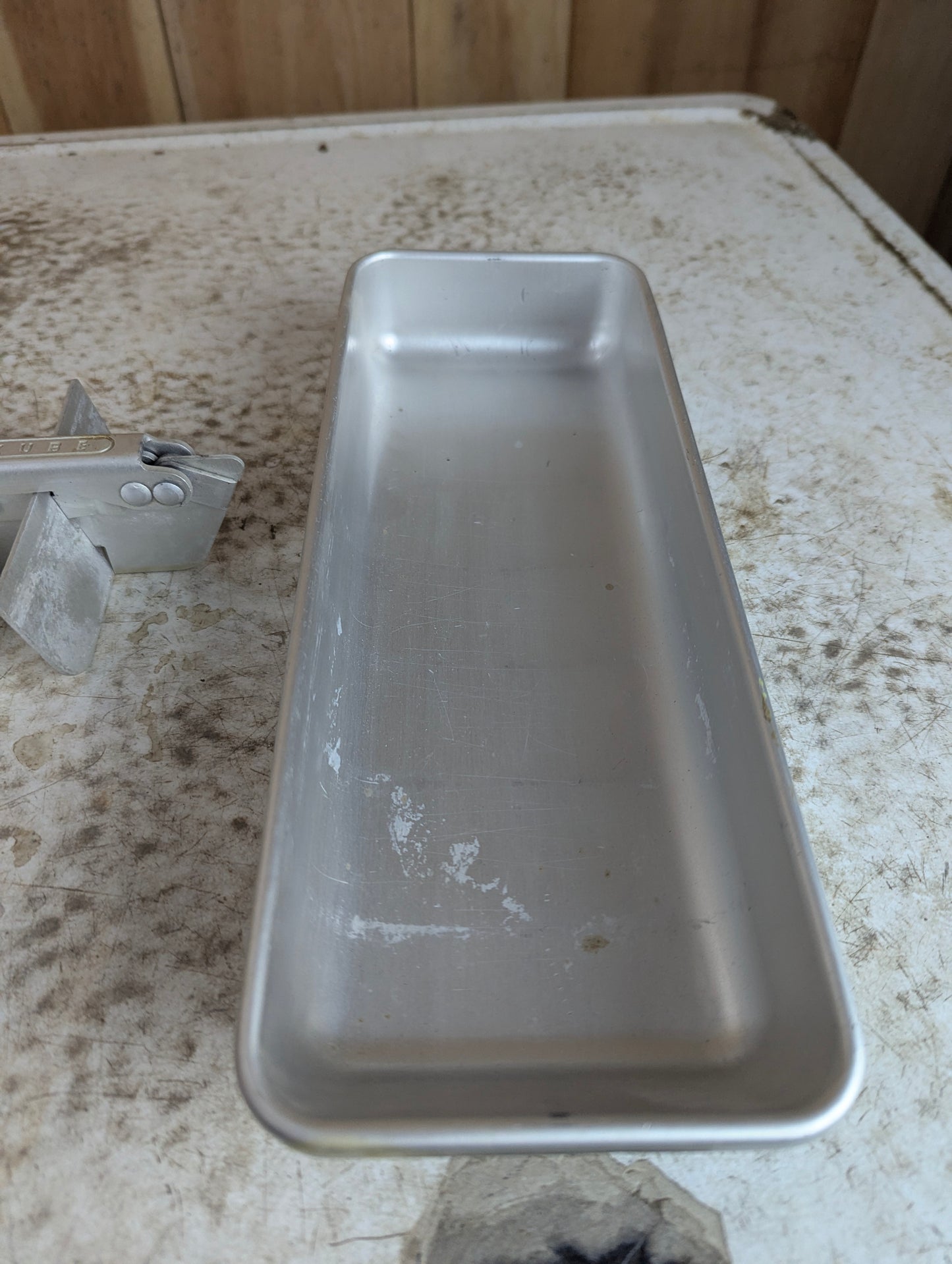 Vintage Aluminum Frigidaire Quickube Ice Cube Tray - view 7