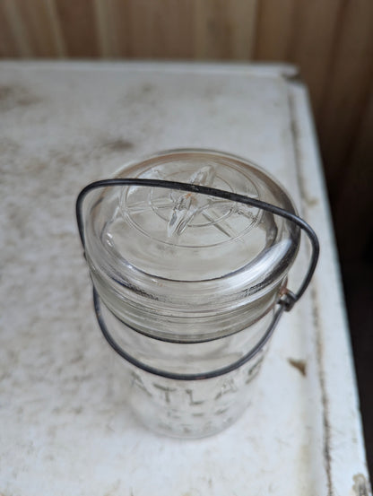 Vintage Atlas E-Z Seal Glass Pint Mason Jar With Glass Lid - view 2