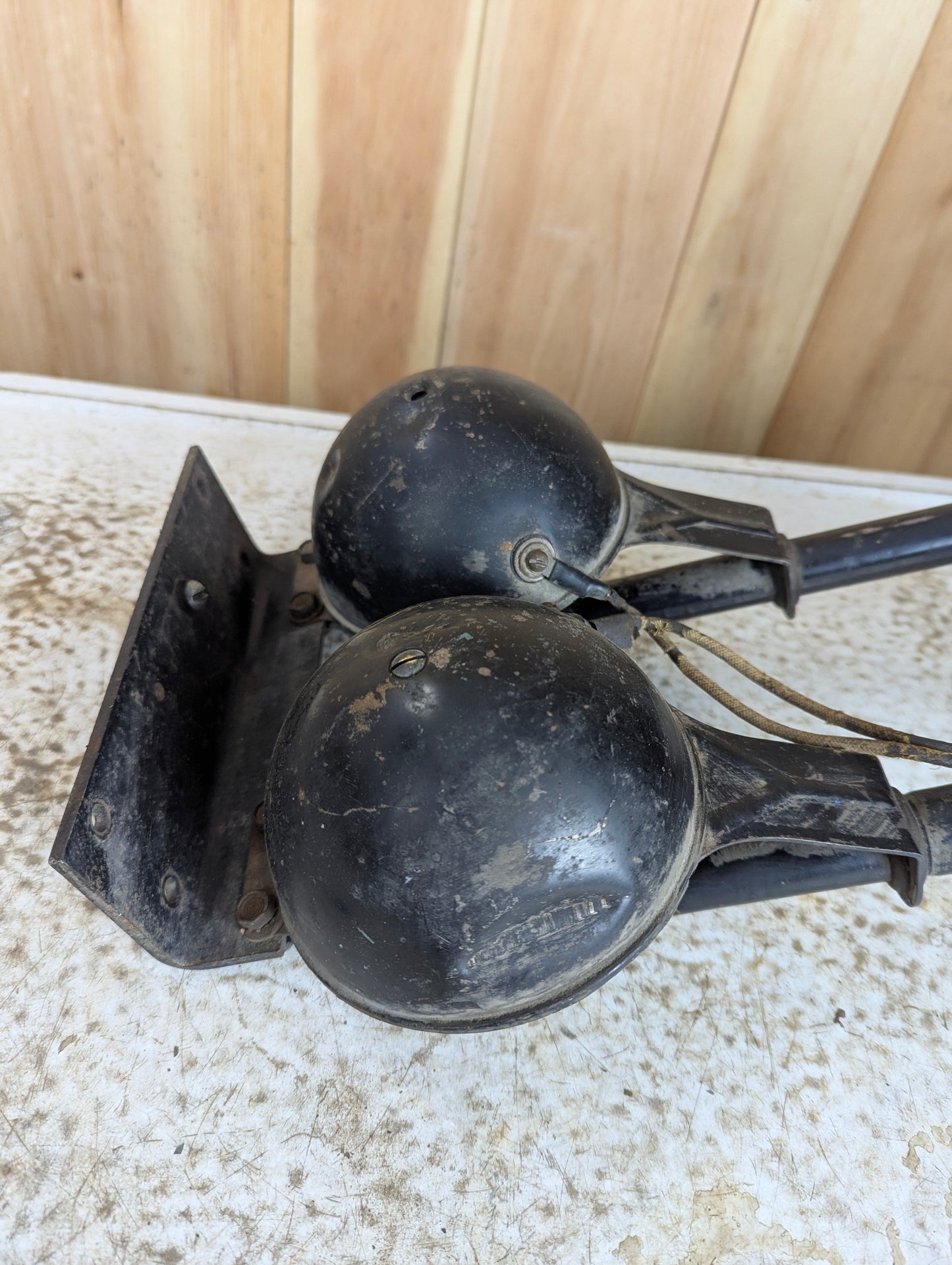 Vintage Auto Lite Dual Horn Model HT-4029 - view 2