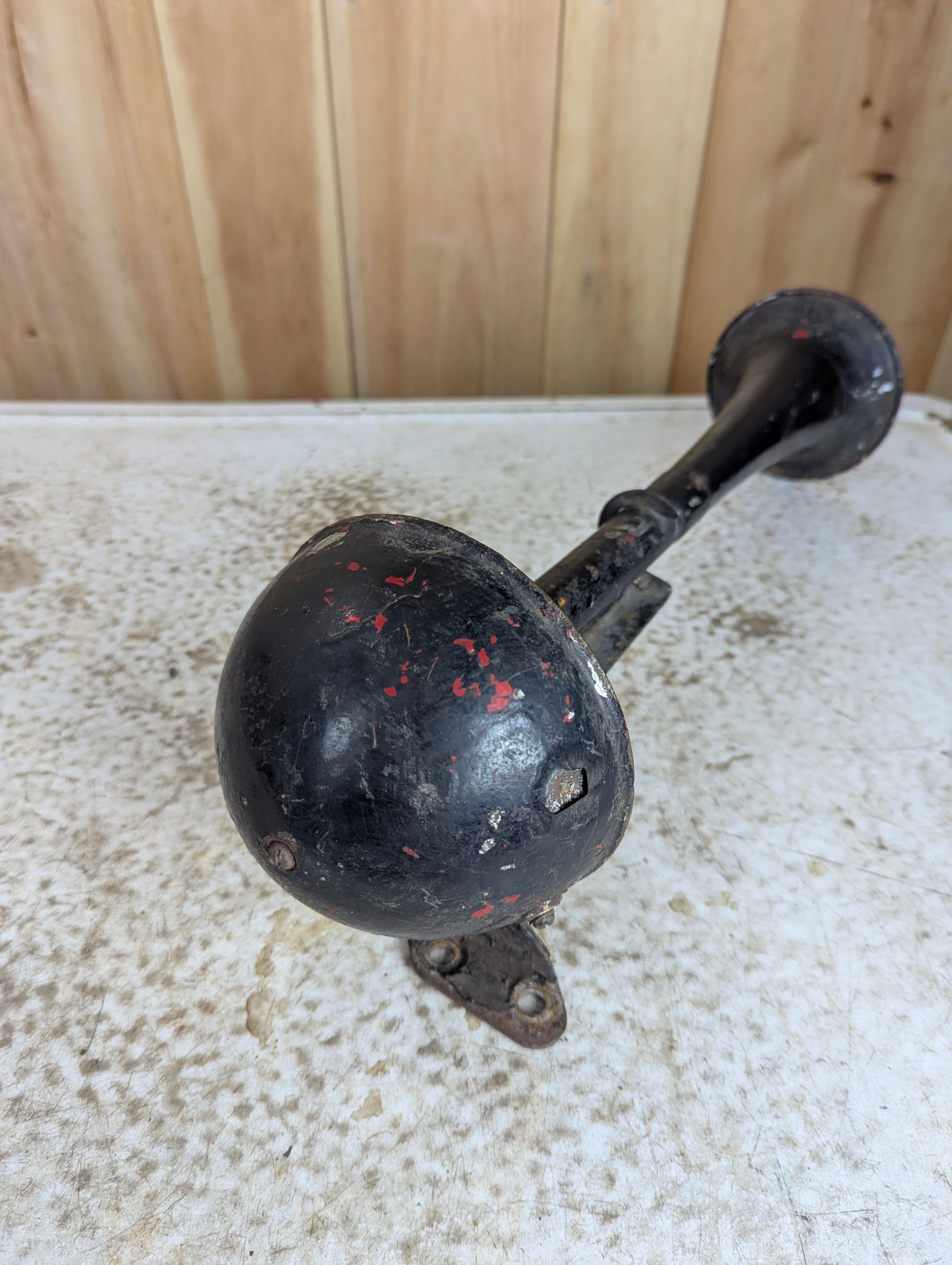 Vintage Auto Lite Horn - view 2