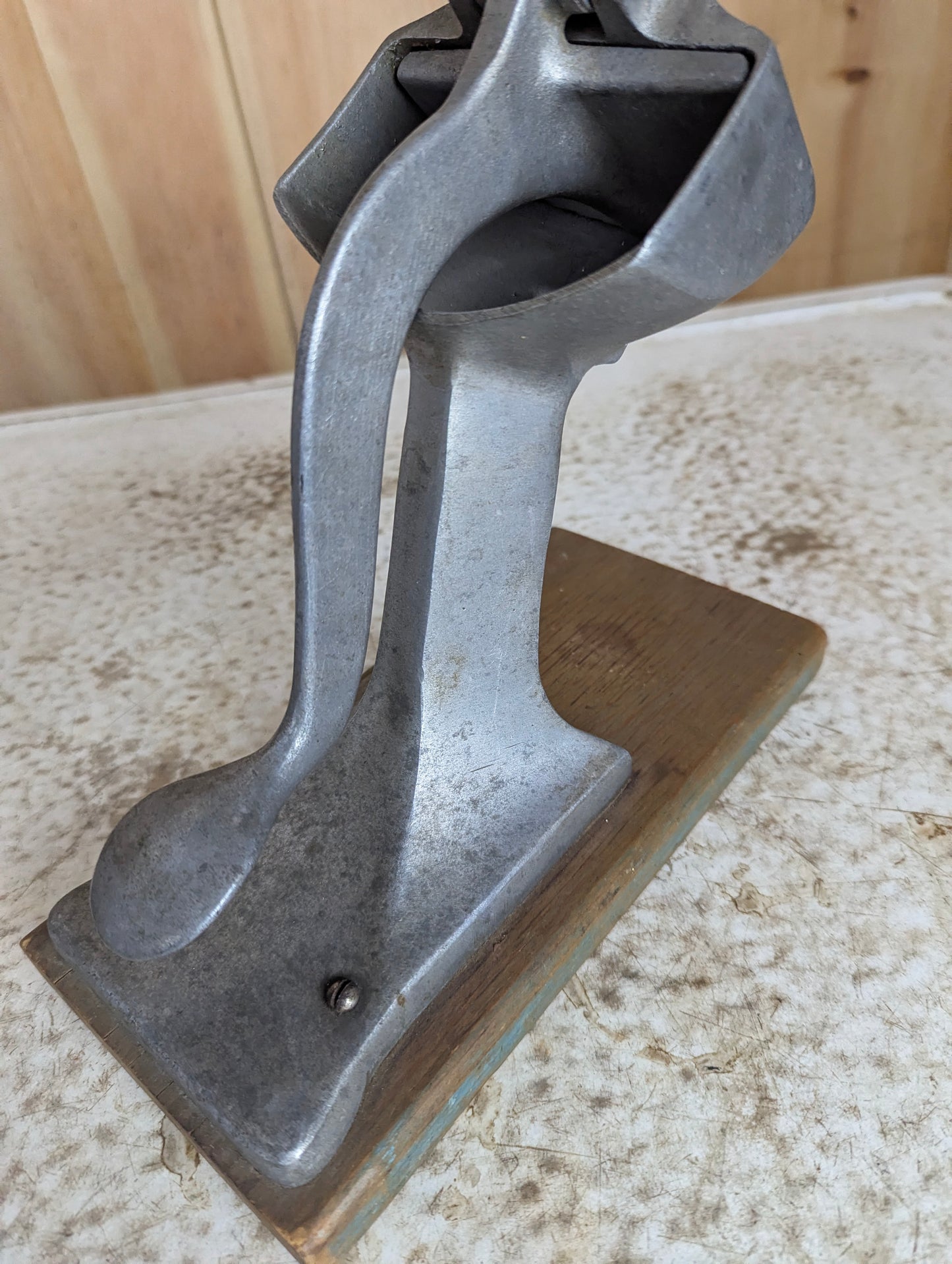 Vintage Cast Aluminum Hand Press Juicer - view 9