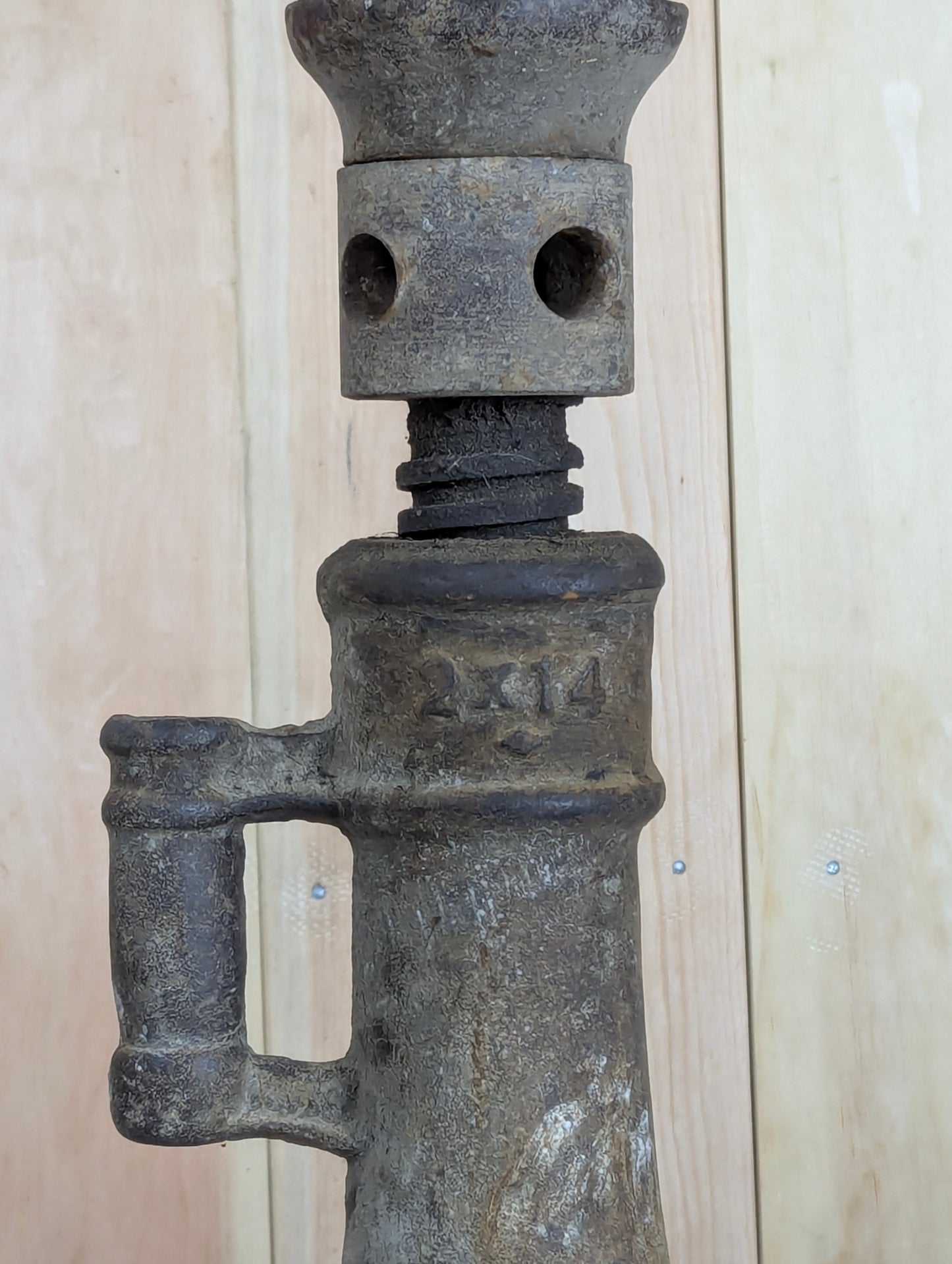 Vintage Cast Iron 2x14 Barn Screw Jack - view 2