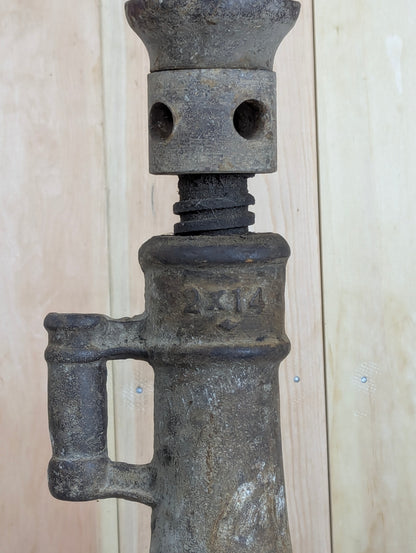 Vintage Cast Iron 2x14 Barn Screw Jack - view 2
