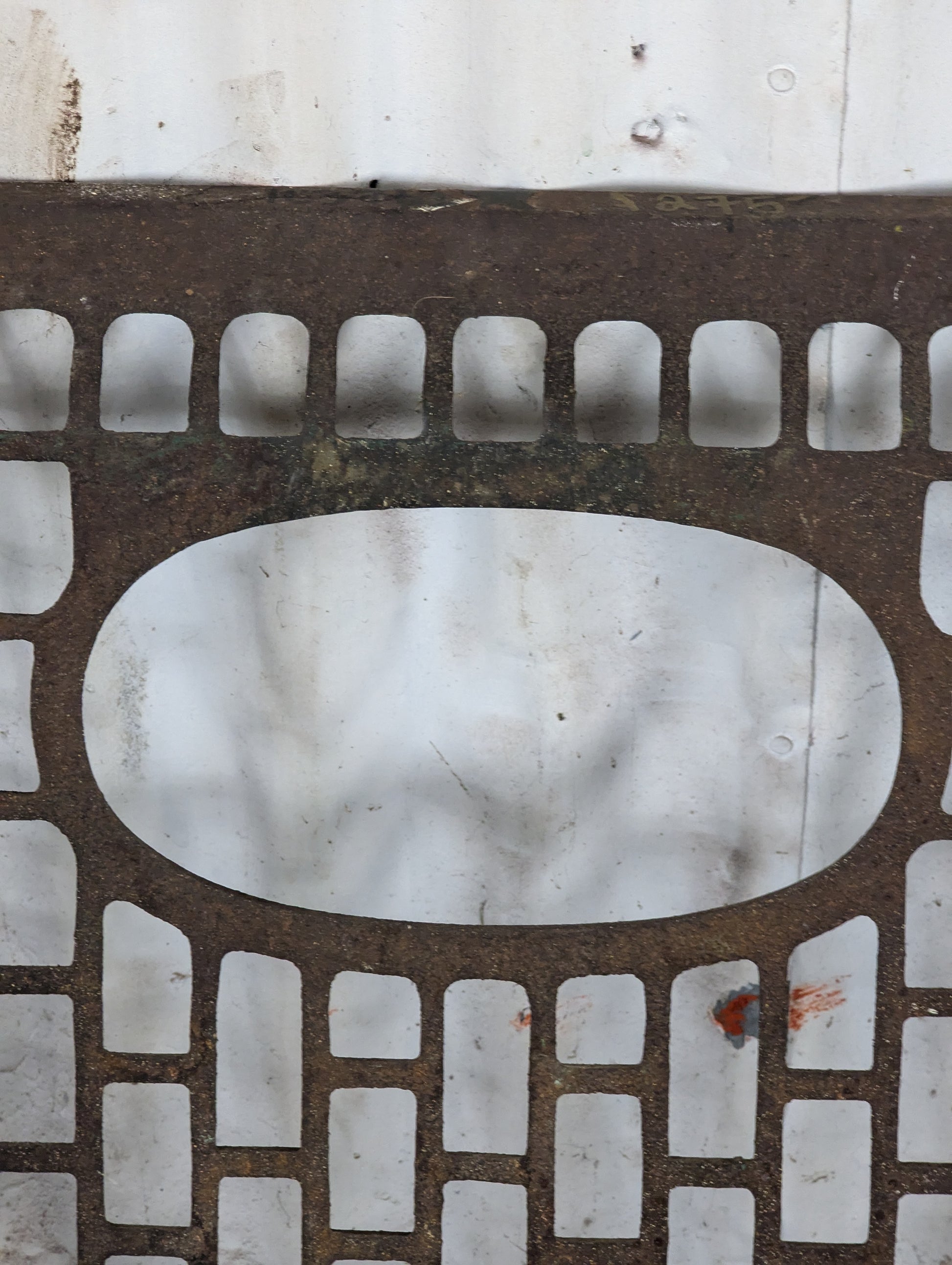 Vintage Cast Iron Cover - view 3