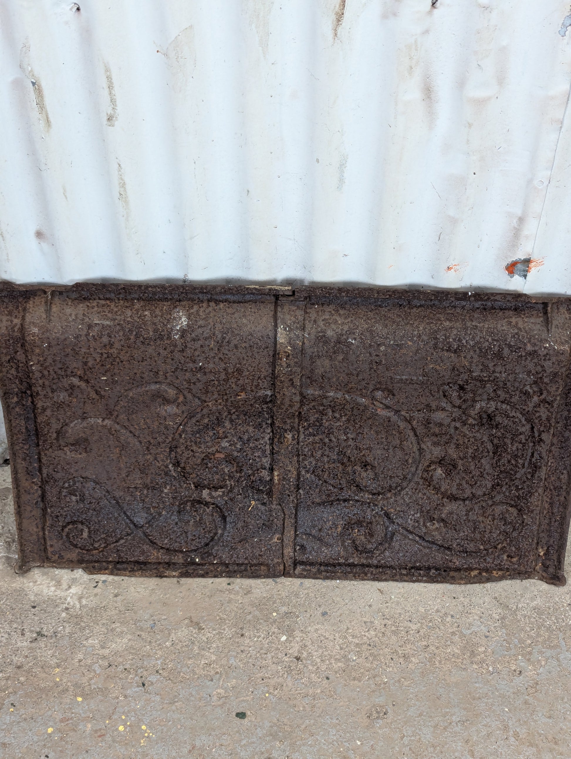 Vintage Cast Iron “Favorite Box 28” Stove Part - view 4