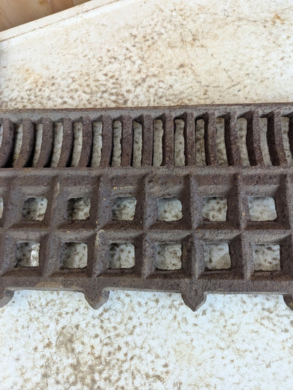 Vintage Cast Iron Fireplace Fret - view 6