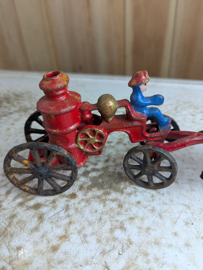 Vintage Cast Iron Horse-Drawn Fire Engine Pumper Toy - view 2