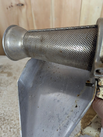 Vintage Cast Iron Victory Tool & Machine Co. Juice Extractor - view 4