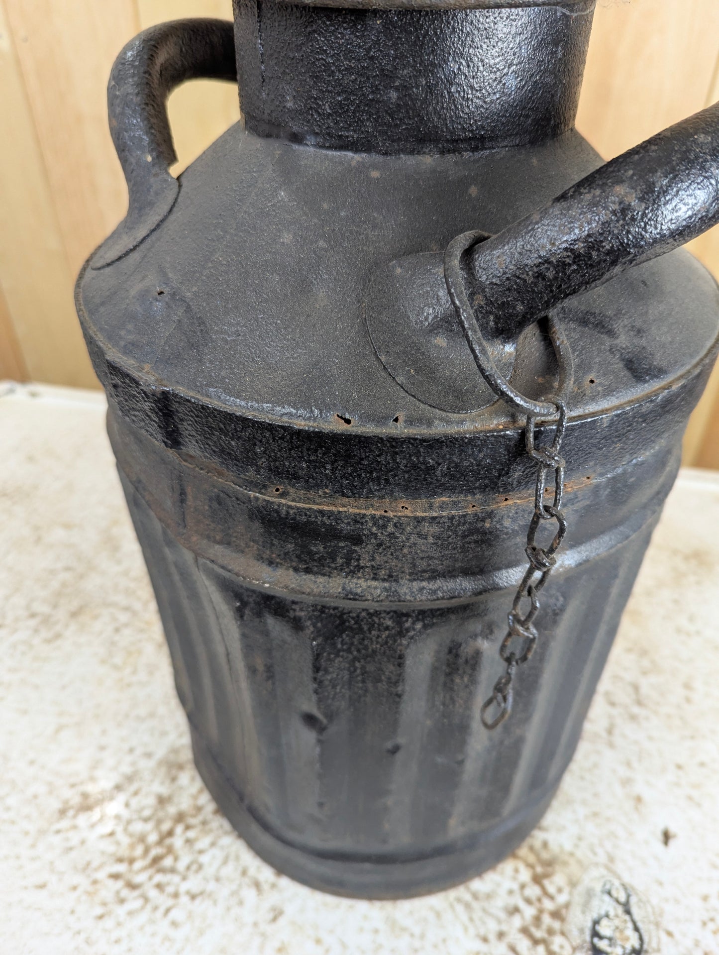 Vintage Cities Service 5 Gal Oil Can - view 2