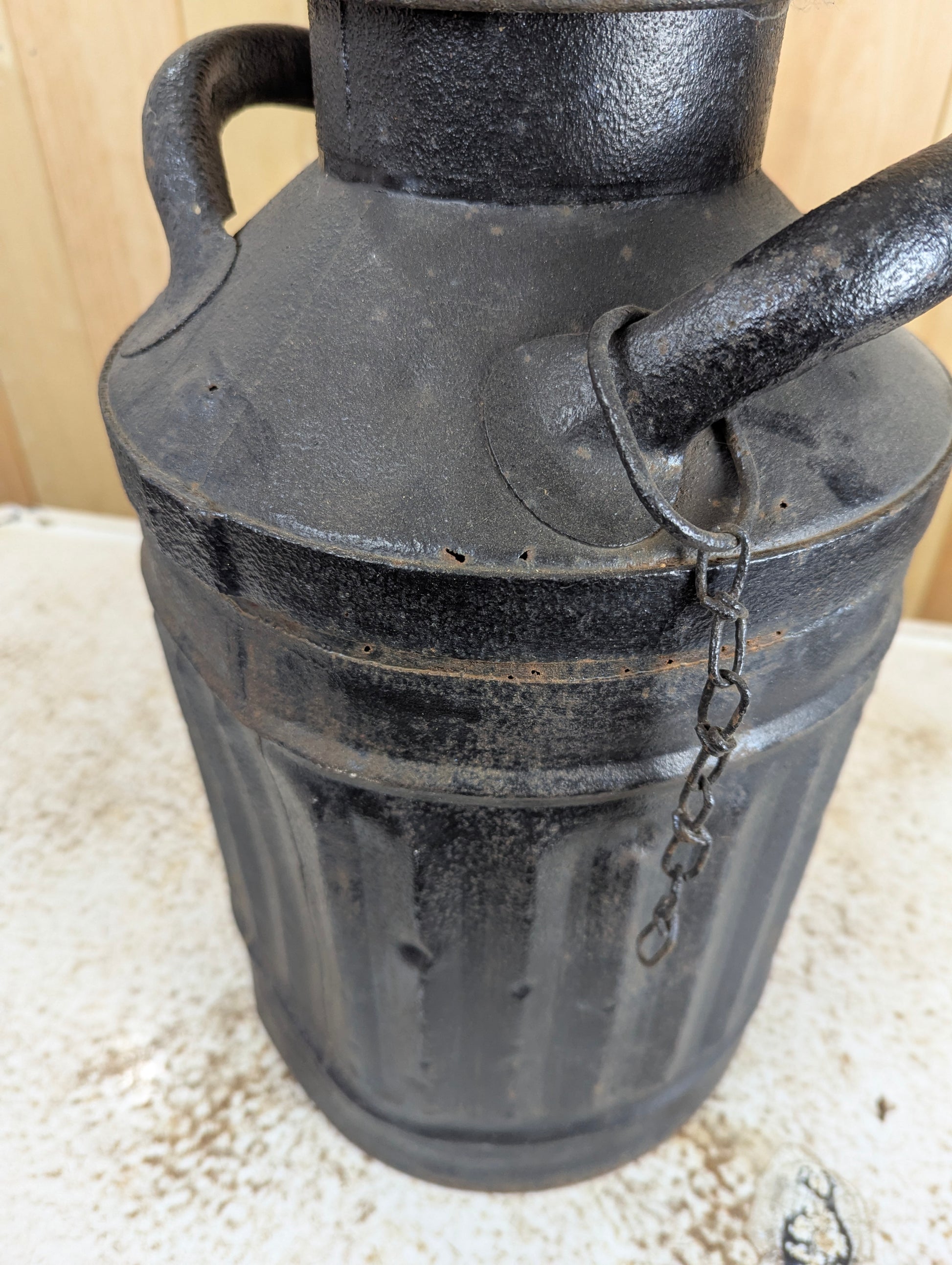 Vintage Cities Service 5 Gal Oil Can - view 2