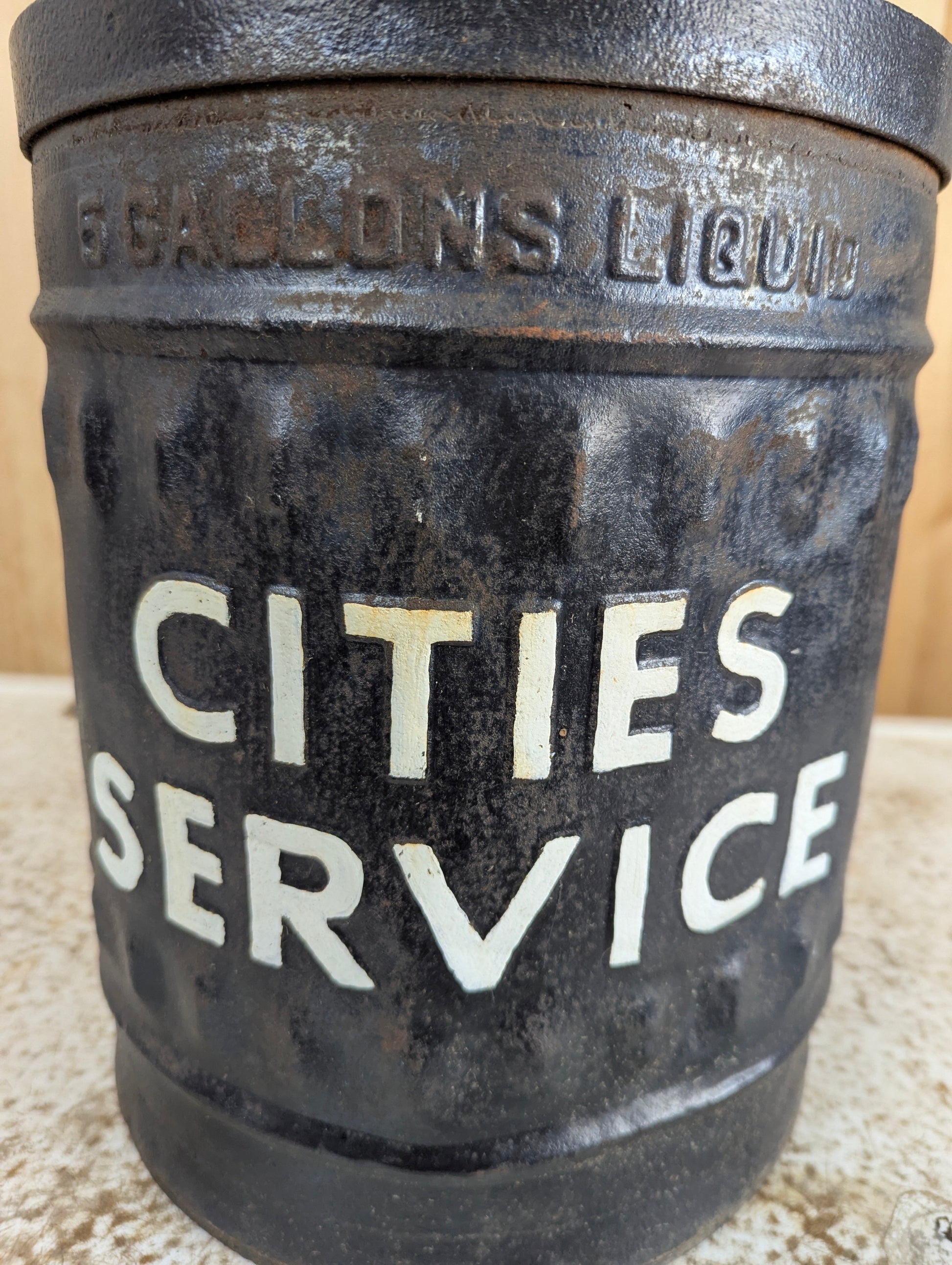 Vintage Cities Service 5 Gal Oil Can - view 3