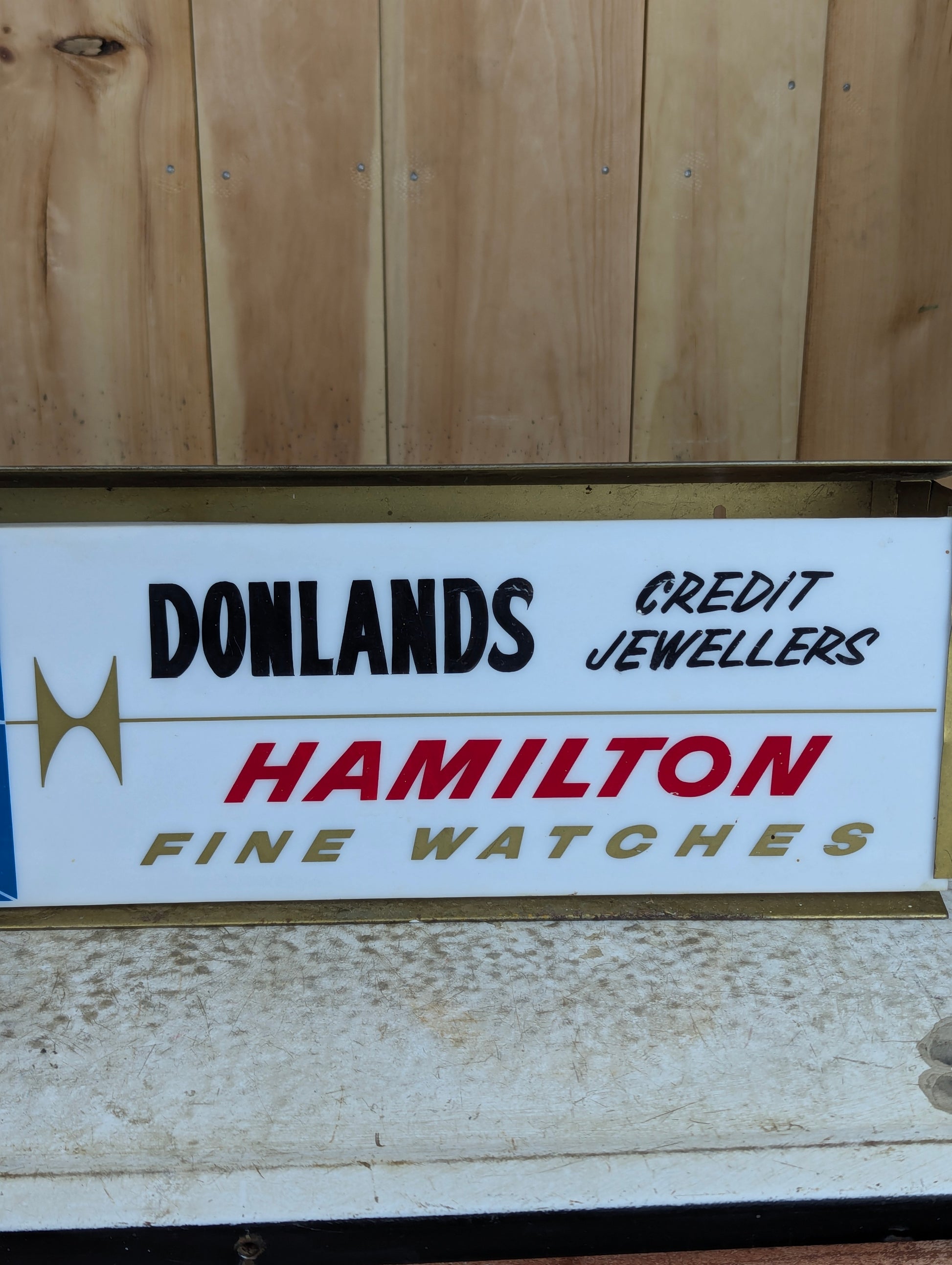 Vintage Donlands Credit Jewellers Hamilton Fine Watches Light Up Sign with Built In Clock - view 2