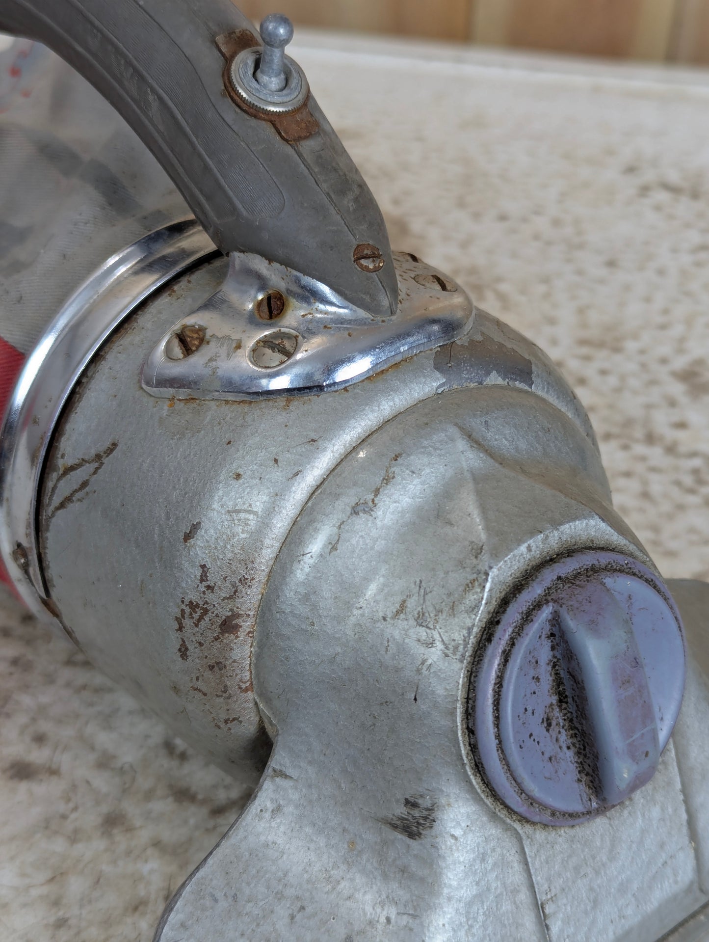 Vintage Electric hand Held Vacuum Cleaner - view 2