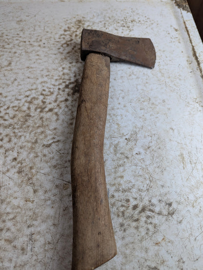 Vintage Elwell 1 1/4 lb Hatchet - view 2
