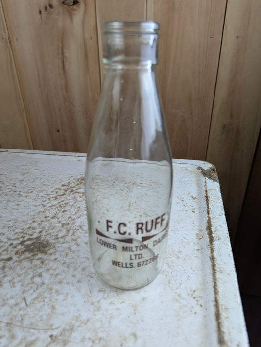 Vintage F.C. Ruff Lower Milton Dairy Pint Milk Bottle